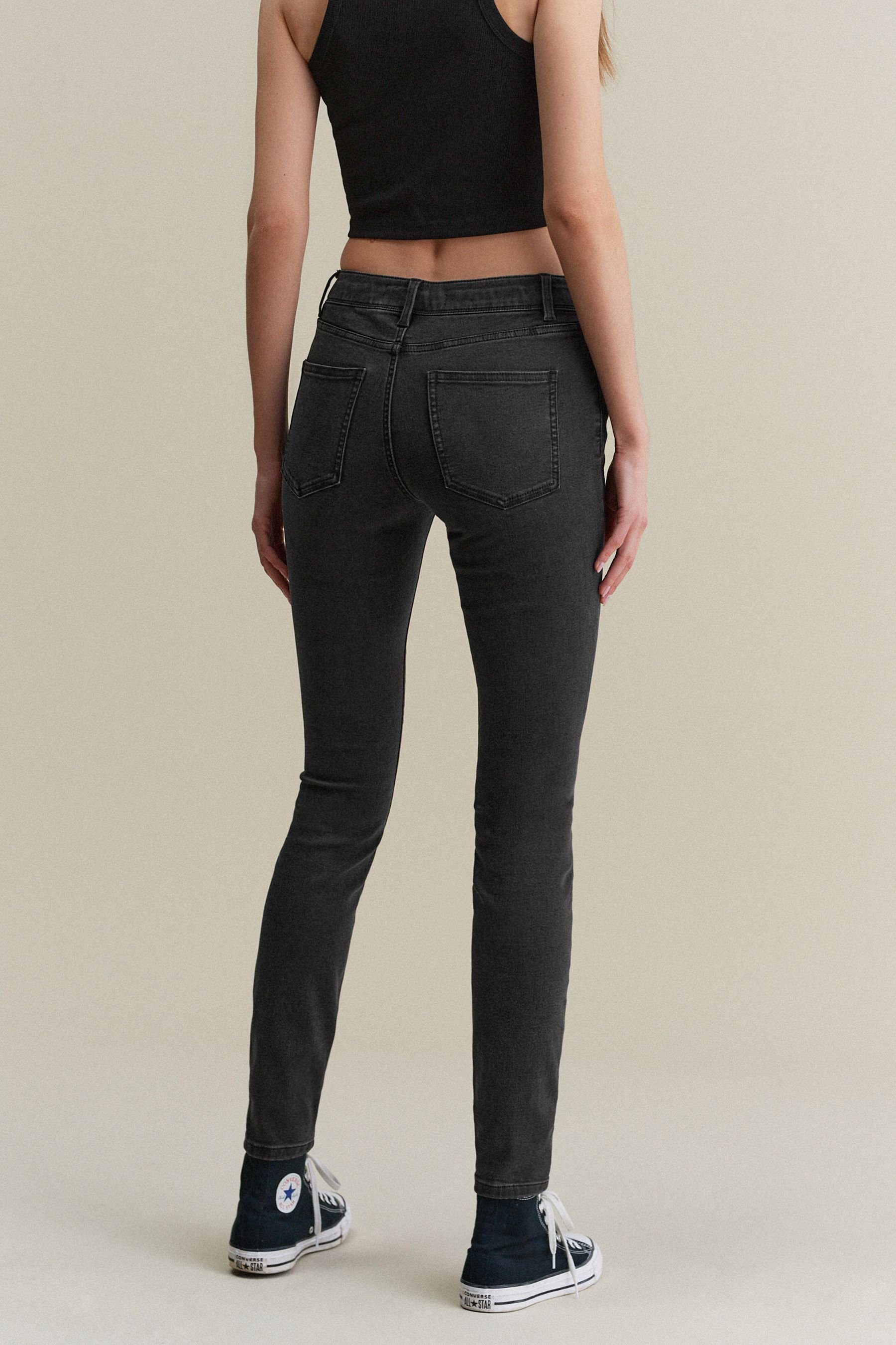 Low Skinny-fit-Jeans Skinny Washed Black Rise Jeans (1-tlg) Next