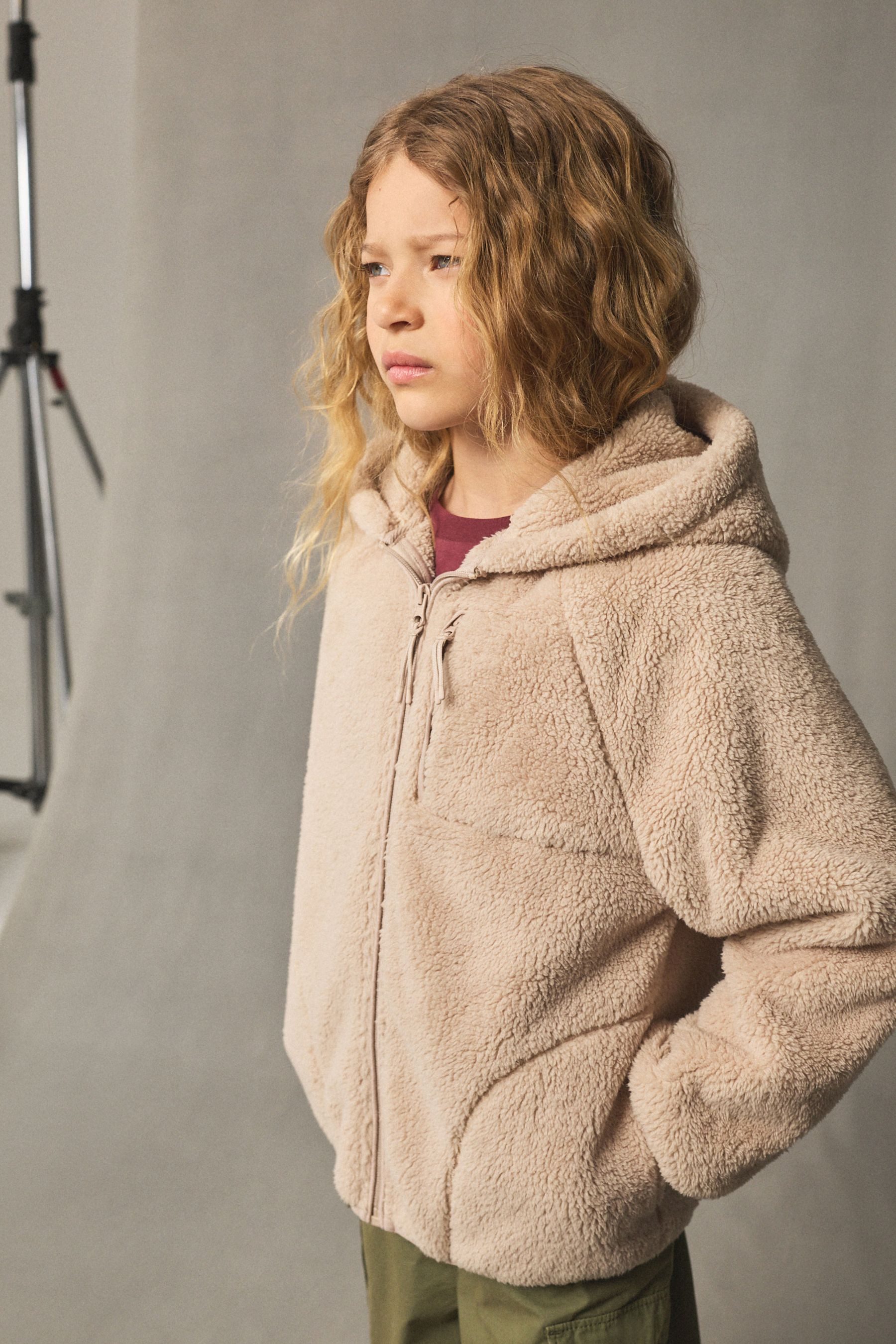 Next Kapuzenfleecejacke Fleecejacke aus Teddyfell mit Kapuze (1-St)