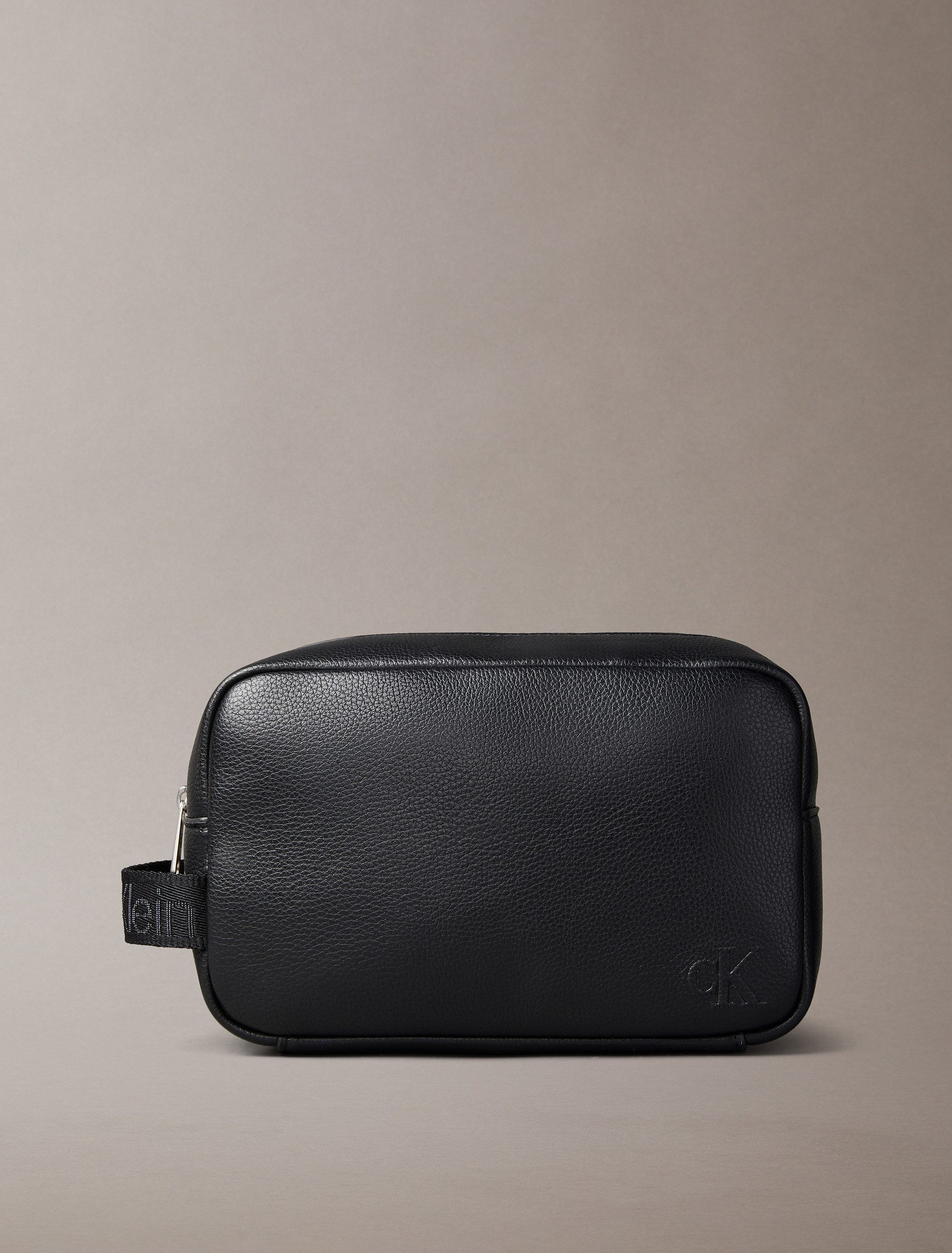 Calvin Klein Kulturbeutel CARGO DOPP KIT, Unisex Minibag mit CK-Schriftzug auf der Trageschlaufe