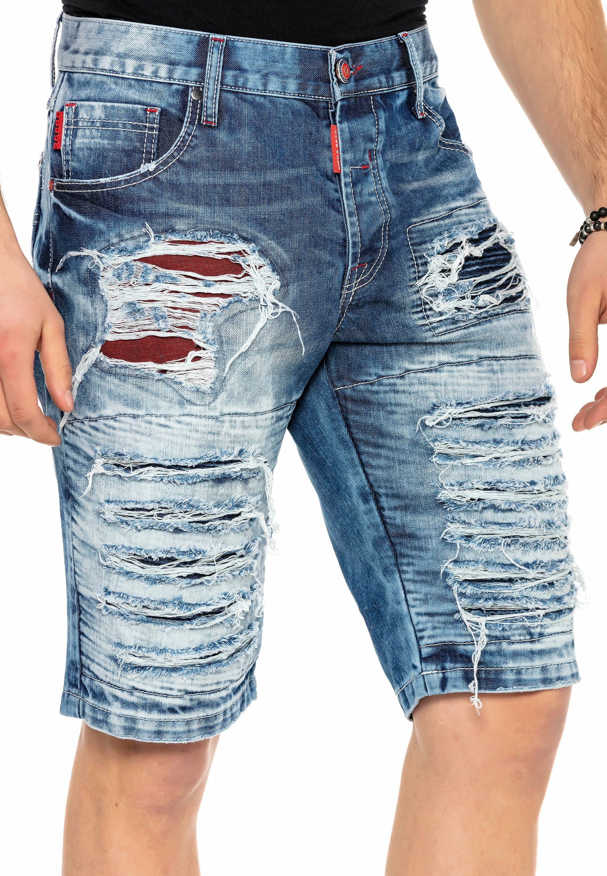 Cipo Destroyed-Look & im Baxx Shorts