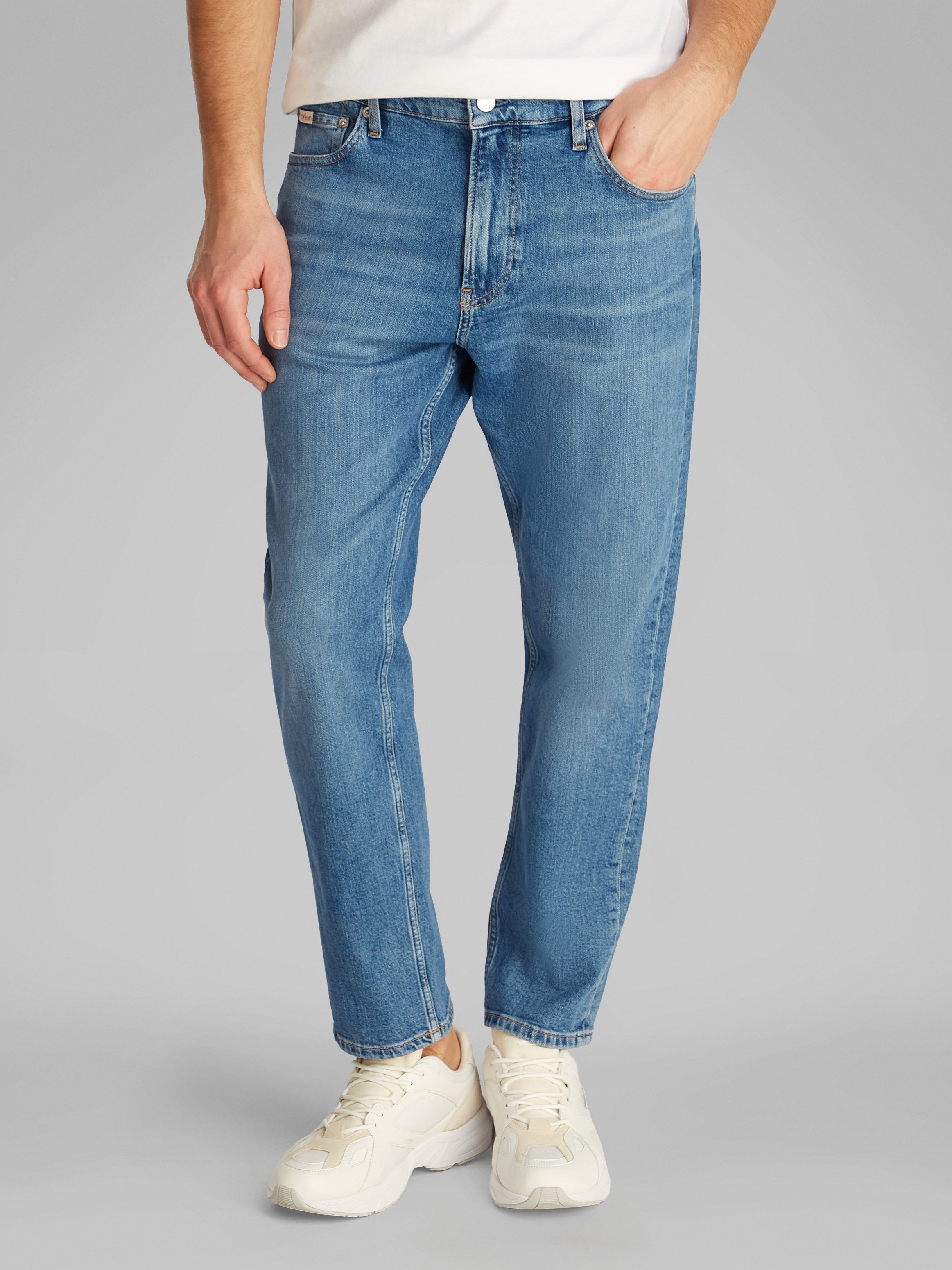 Calvin Klein Jeans Tapered-fit-Jeans Dad Jeans im Retro-Look günstig online kaufen