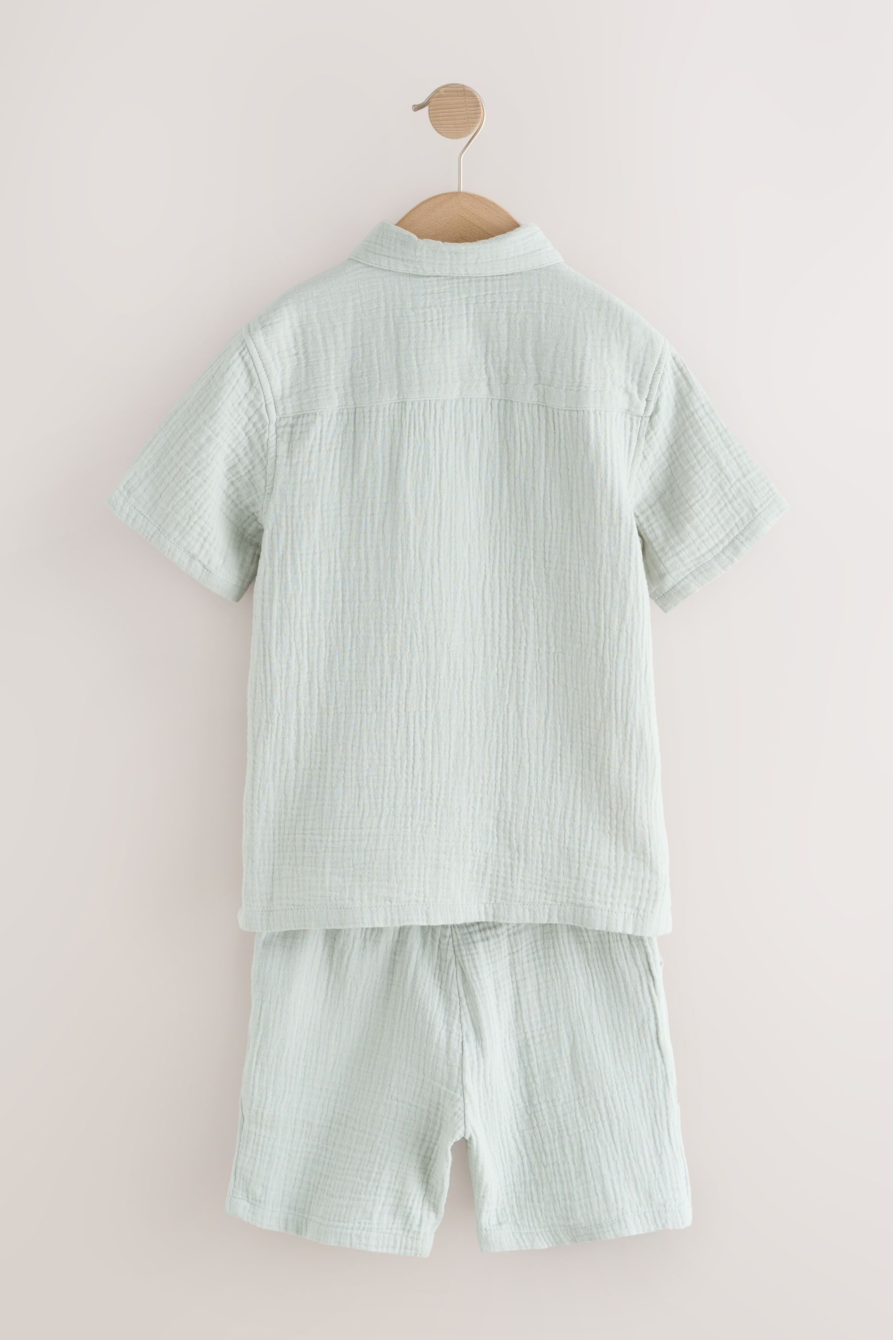 Next Shirt & Shorts Strukturiertes Kurzarmhemd und Shorts (2-tlg) – Bild 2 von 4