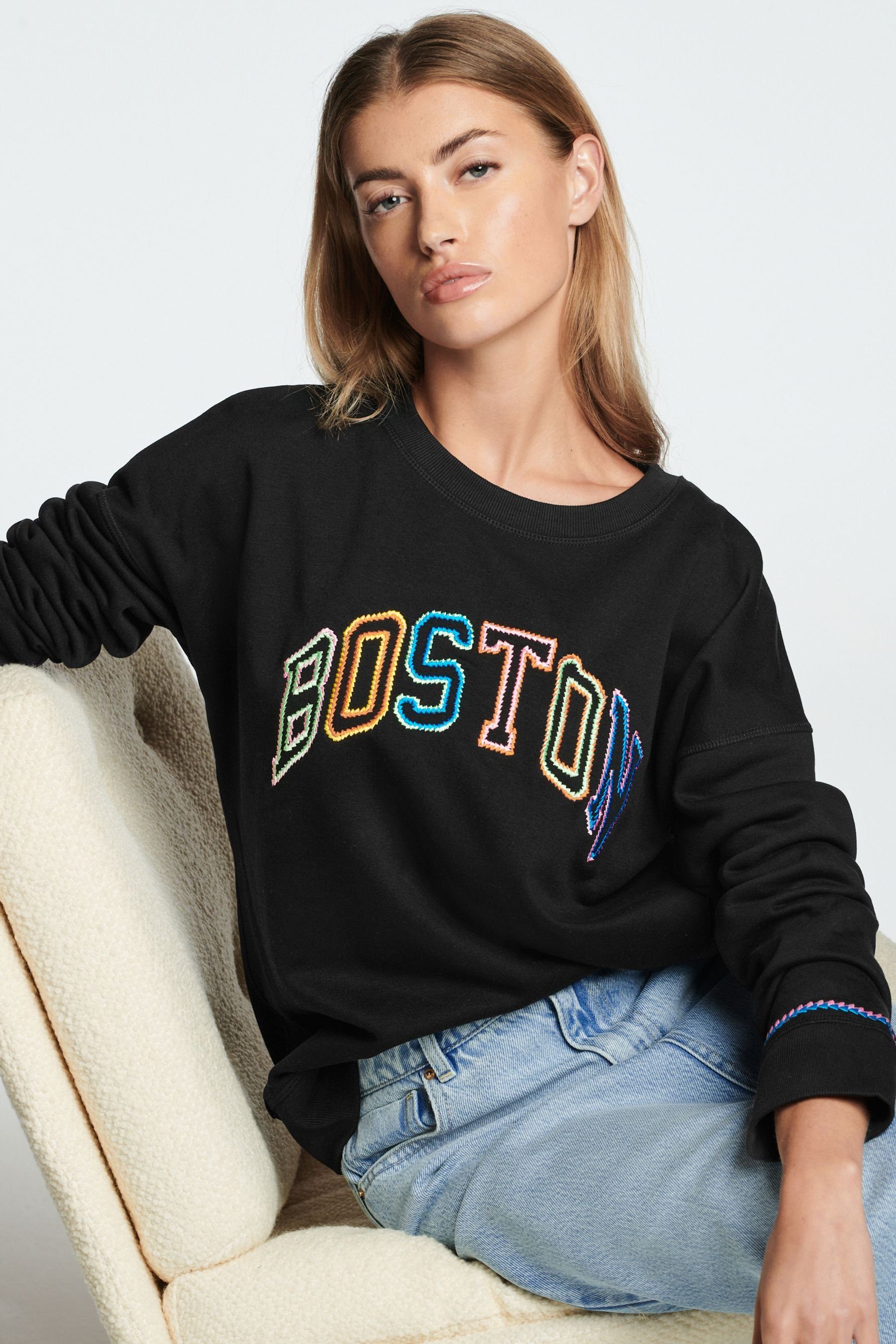 (1-tlg) Sweatshirt Boston mit Sweatshirt Stickerei Next