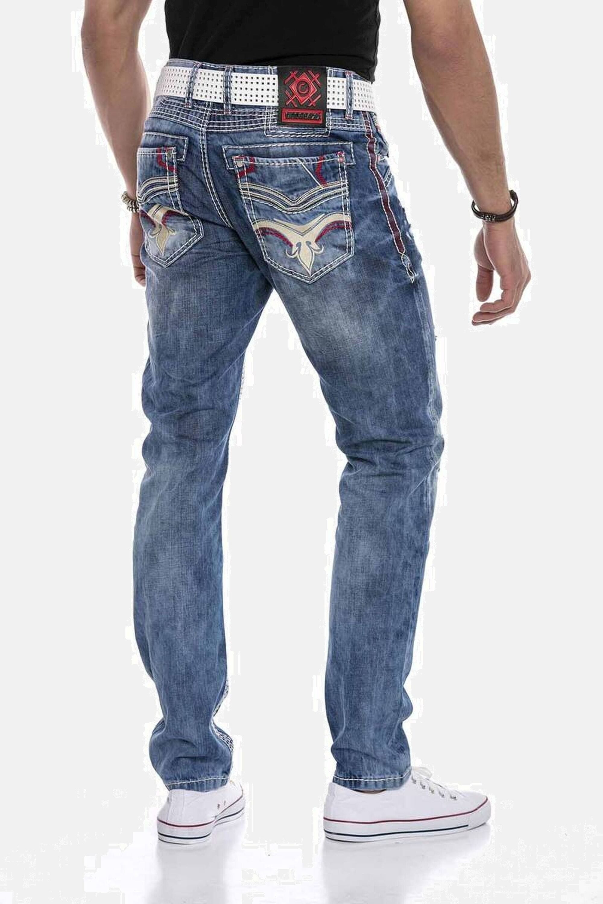 Cipo & Baxx 5-Pocket-Jeans Jeans bequeme Jeans im lässigen Destroyed-Look, CD651