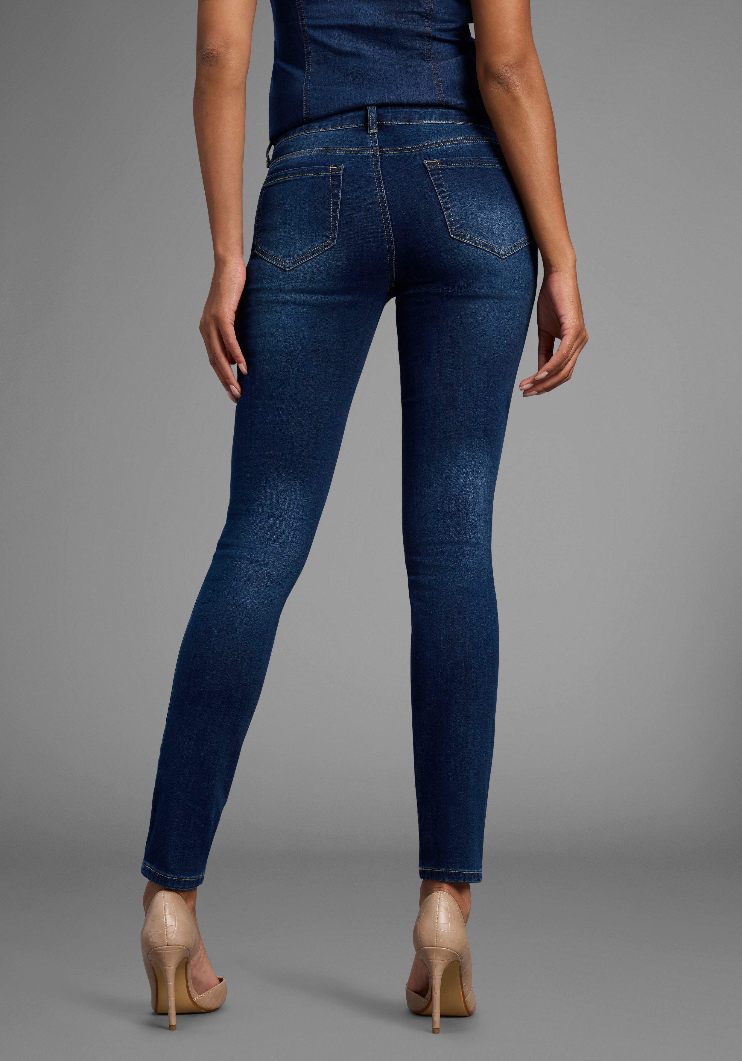 Arizona Skinny-fit-Jeans Ultra-Stretch extra-enger Beinverlauf, normale Lei günstig online kaufen