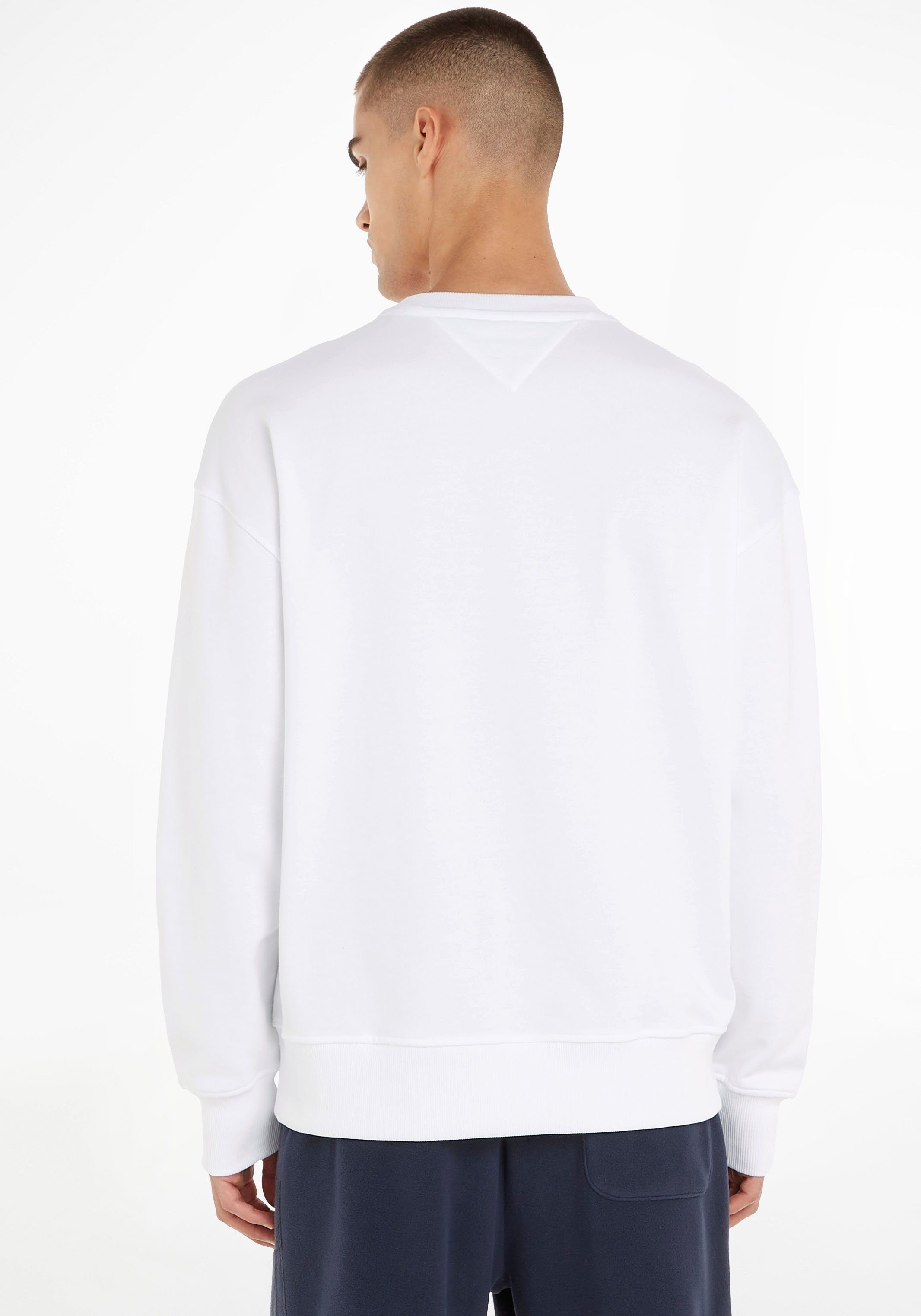 White Tommy der TJM Sweatshirt Logoschriftzug CREW TEXT Vorderseite POP auf mit großem Jeans COLLEGE RLX