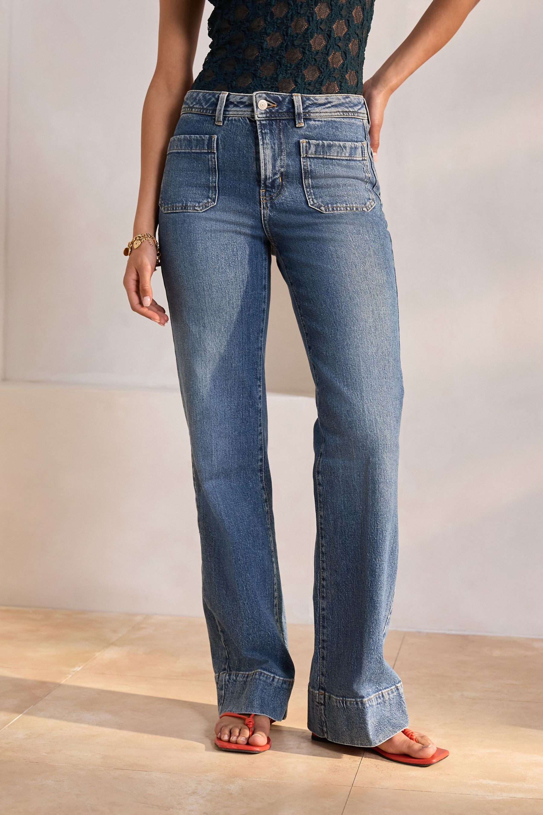 Next Weite Jeans Weit geschnittene Jeans mit aufgesetzter Tasche (1-tlg)