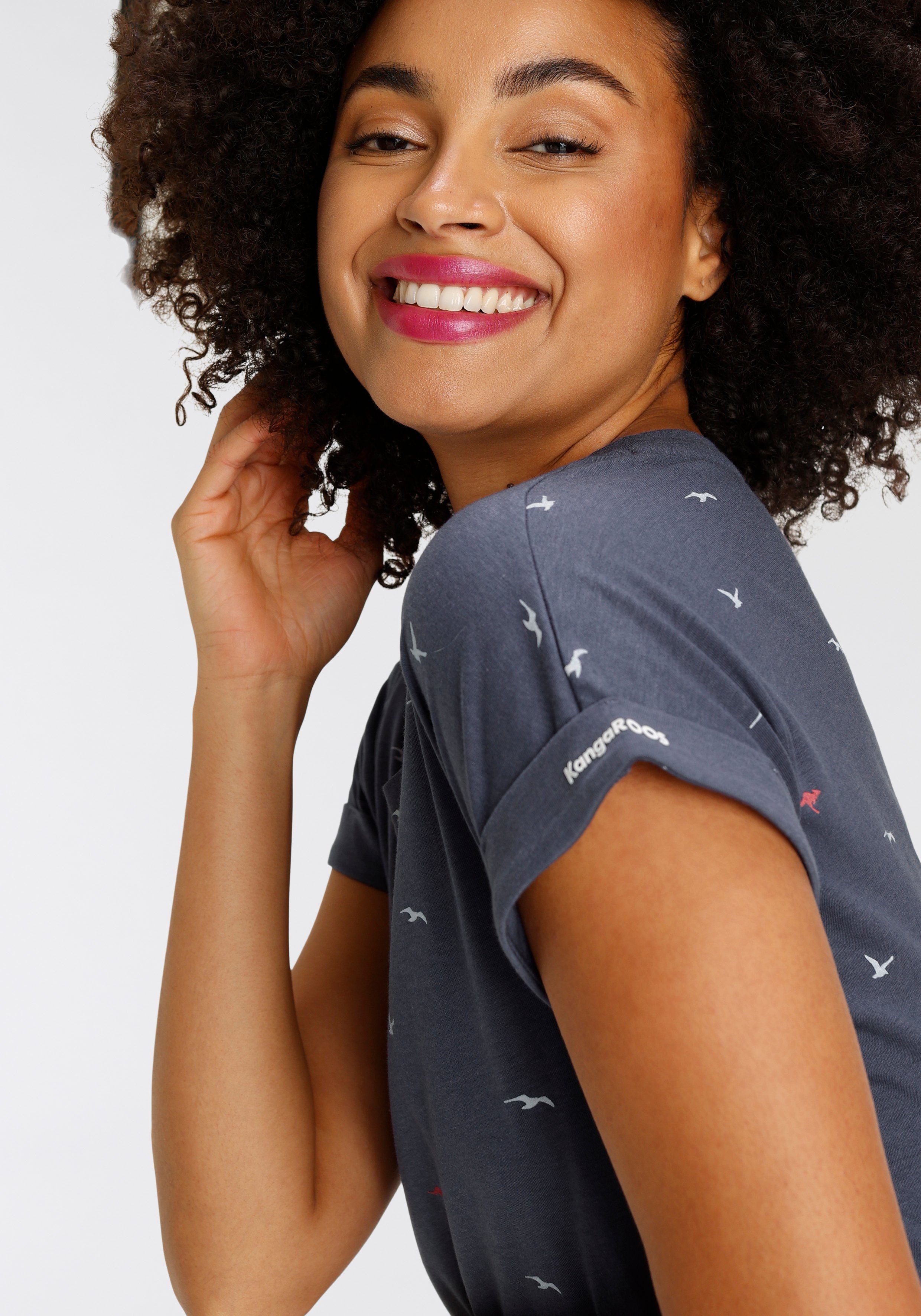 KangaROOS Print-Shirt kurzärmelig, figurumspielend, mit Print, mit Rundhalsausschnitt