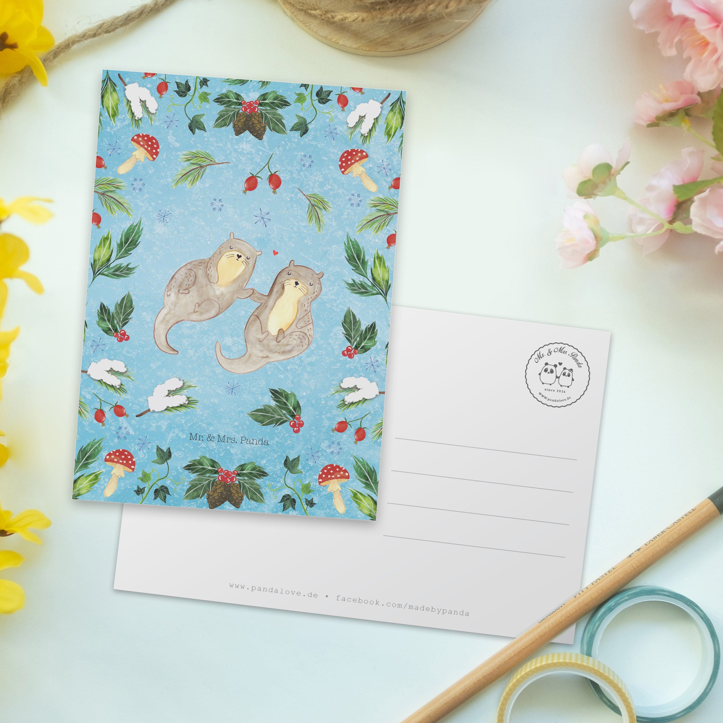 Postkarte Panda - Geschenk, Eisblau Mrs. - Karte, Geburtstagskarte, Glühweinstand Otter & Mr. Ei