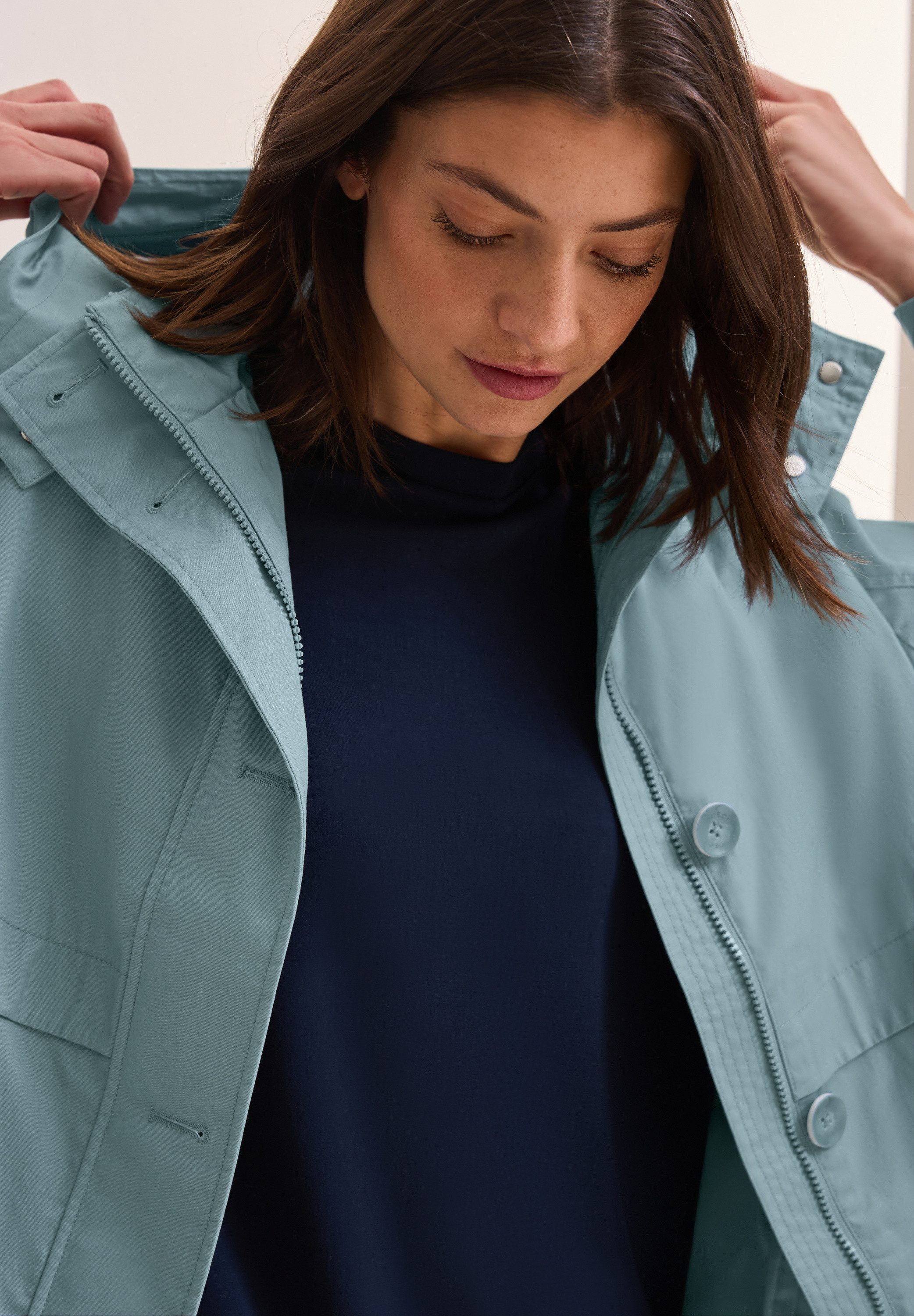 CECIL Cargojacke mit Kapuze in Tasche am Nacken
