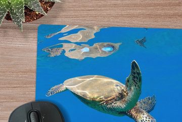 MuchoWow Gaming Mauspad Schildkröte schwimmt im Meer (1-St), Mousepad mit Rutschfester Unterseite, Gaming, 40x40 cm, XXL, Großes