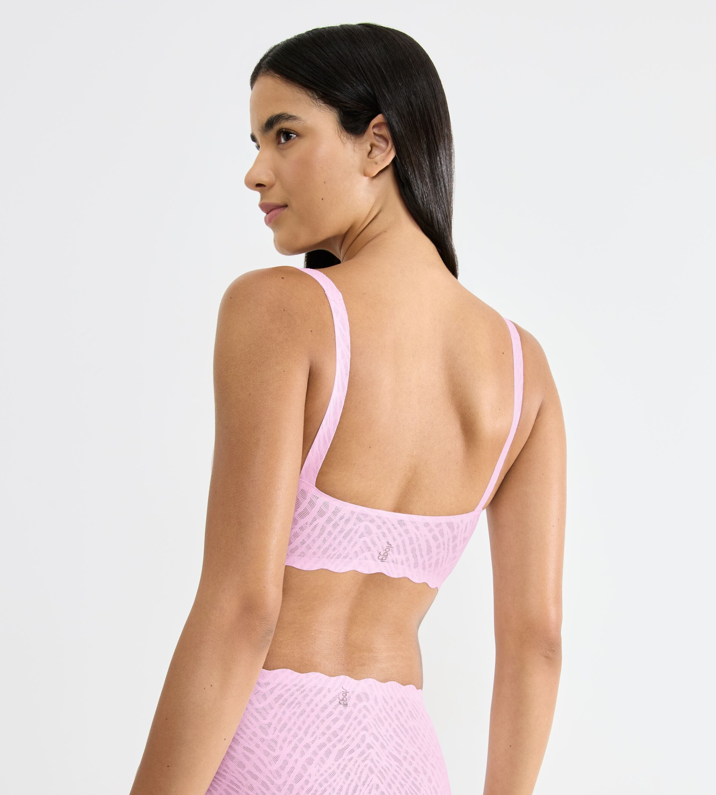 sloggi Bustier ZERO Feel Bliss Top unsichtbar mit Spitzenoptik
