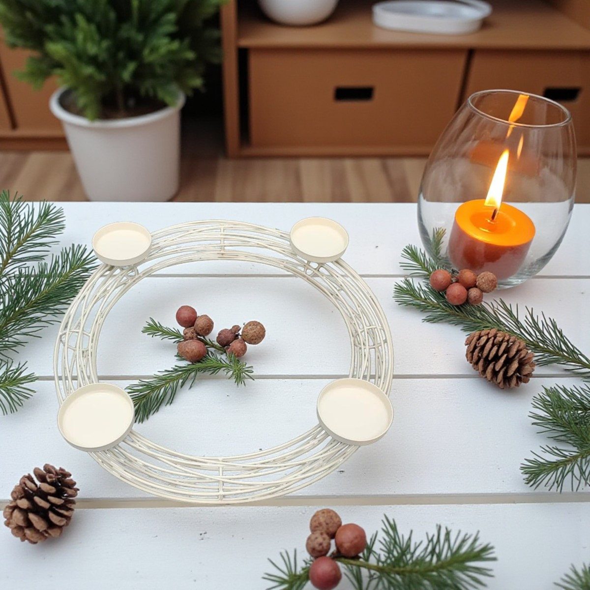 Macosa Home Adventskranz Cremeweiß Metall 47 cm modern elegantes Adventsgesteck, 4 Kerzenhalter Tisch-Dekoration Advent