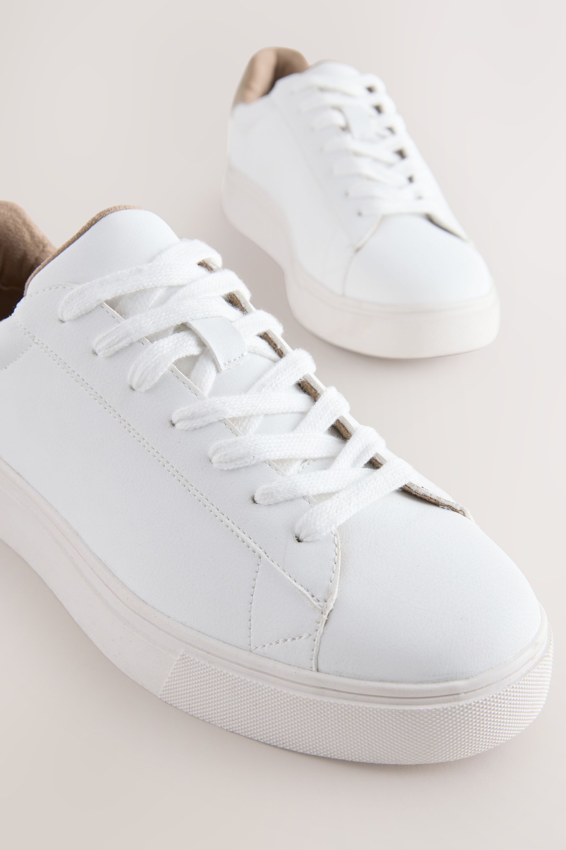 Next Minimalistische Sneaker Sneaker (1-tlg)