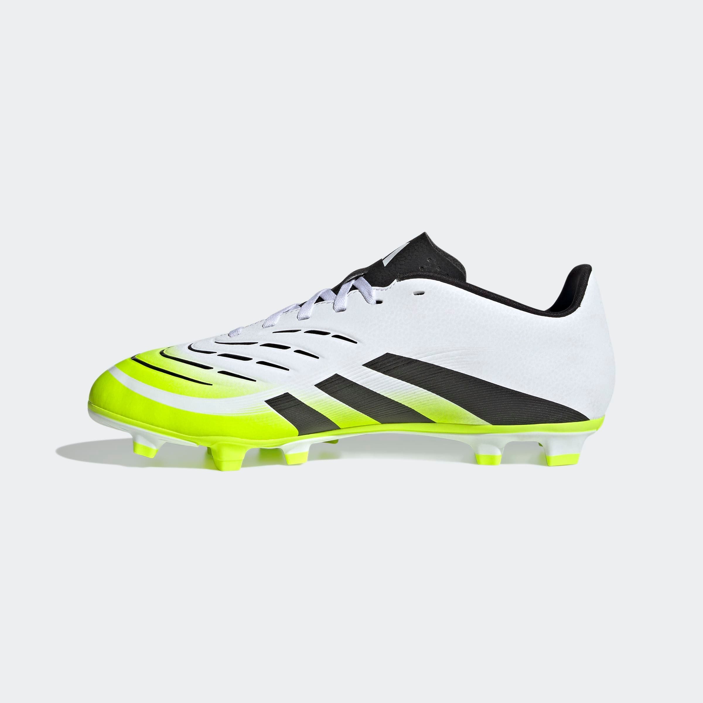 adidas Performance PREDATOR CLUB FÜR KUNSTRASEN, HART- UND ASCHENPLÄTZE Fußballschuh geeignet für Rasen- und Kunstrasenplätze