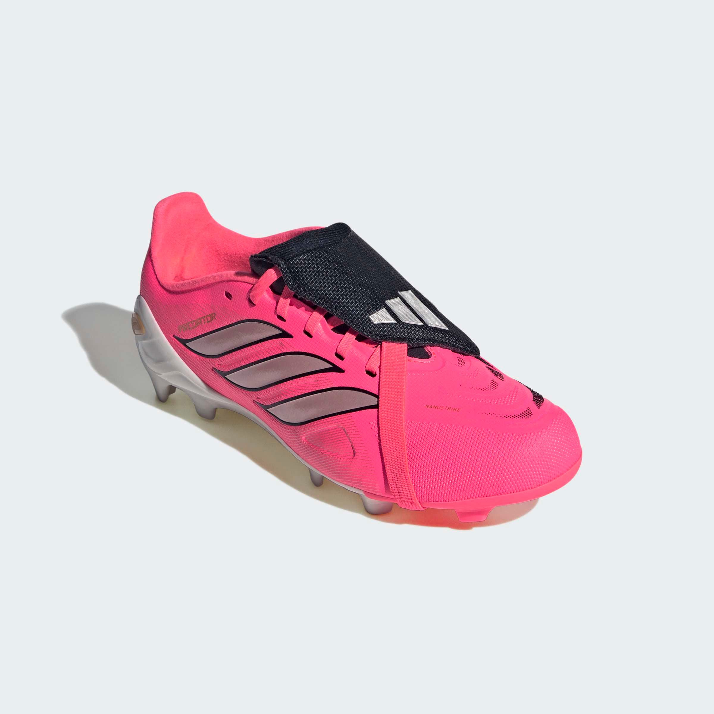 adidas Performance PREDATOR LEAGUE KIDS, FESTE BÖDEN, UMSCHLAGBARE ZUNGE Fußballschuh für Rasen und feste Böden, Jugendliche & Kinder, gespielt bei der WM