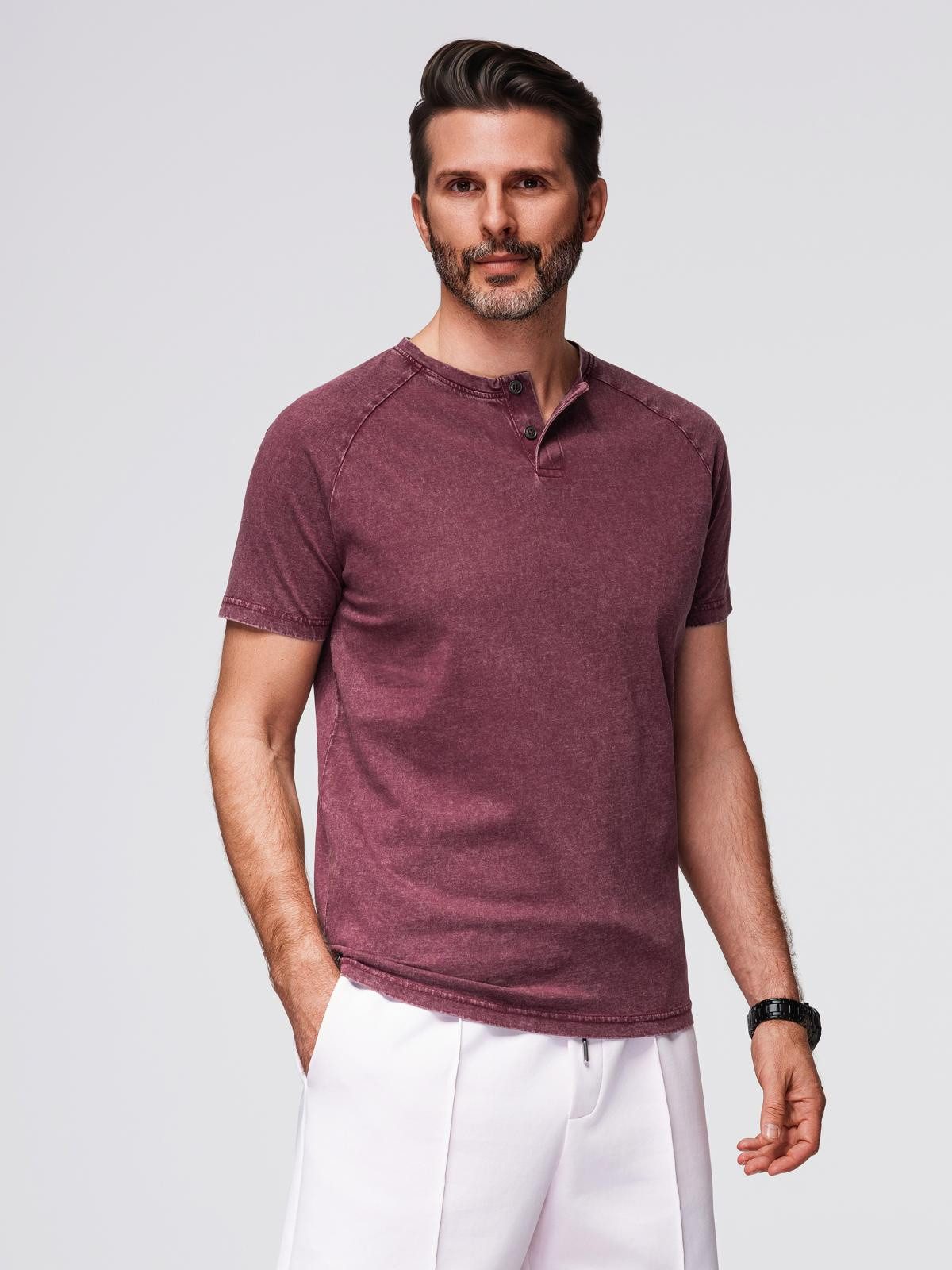 T-Shirt T-Shirt mit Wascheffekt und Knöpfen am Ausschnitt