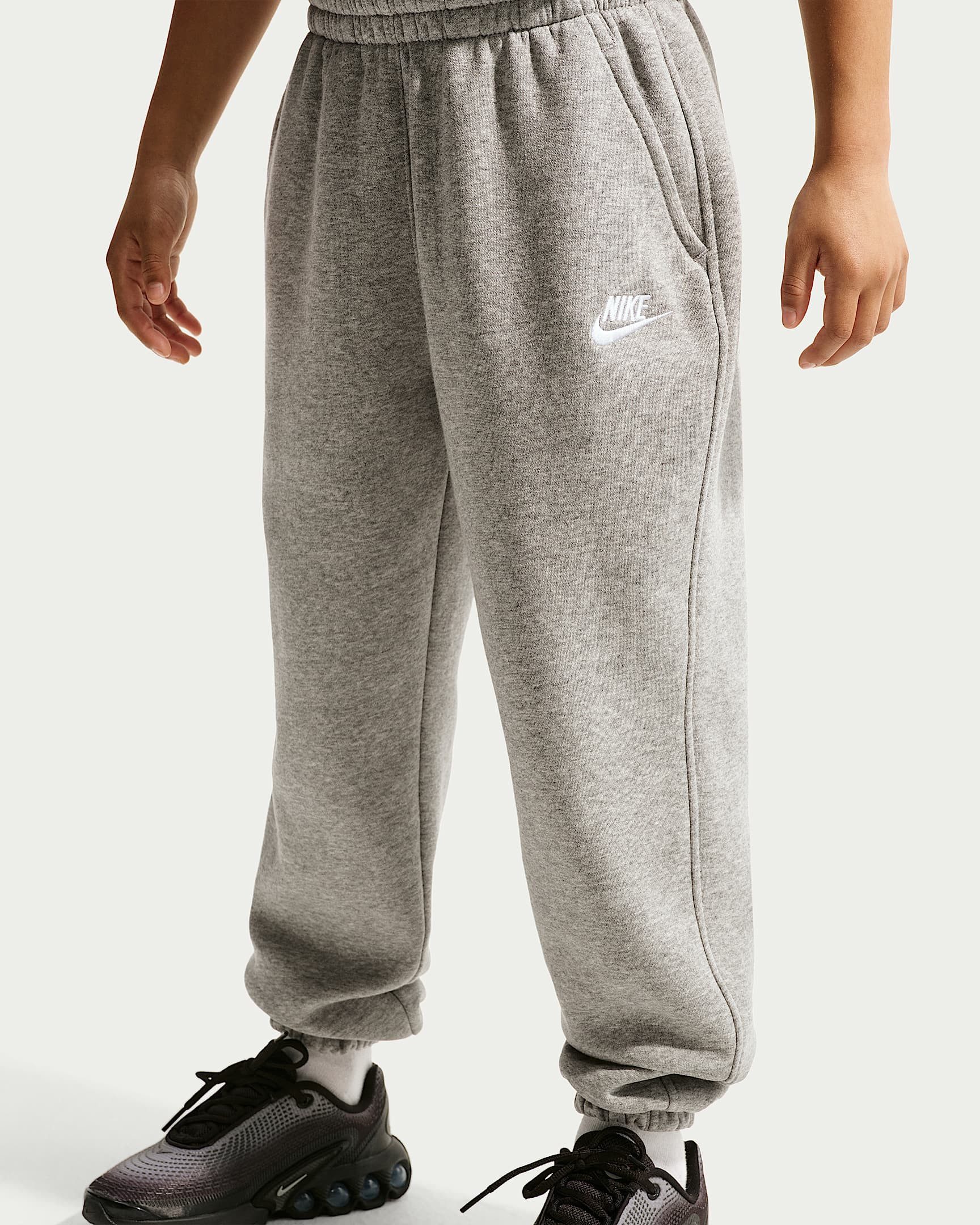 Nike Sportswear Trainingshose Nike Sportswear Club Fleece Big Kids' Loose Pants Für Kinder und Jugendliche