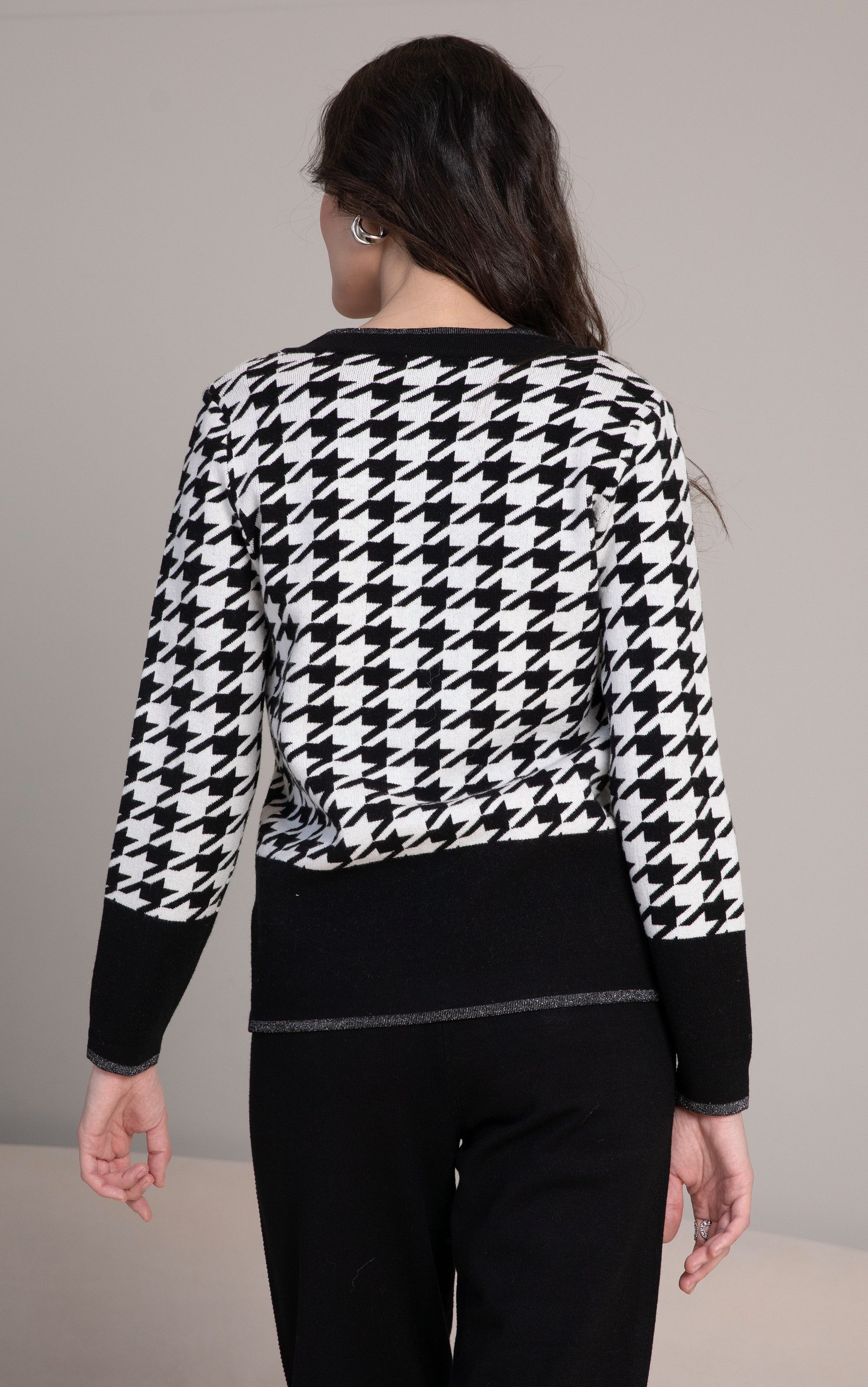 Passioni Strickjacke Twinset in Ecru und Schwarz im klassischen Hahnentrittmuster – Bild 4 von 5
