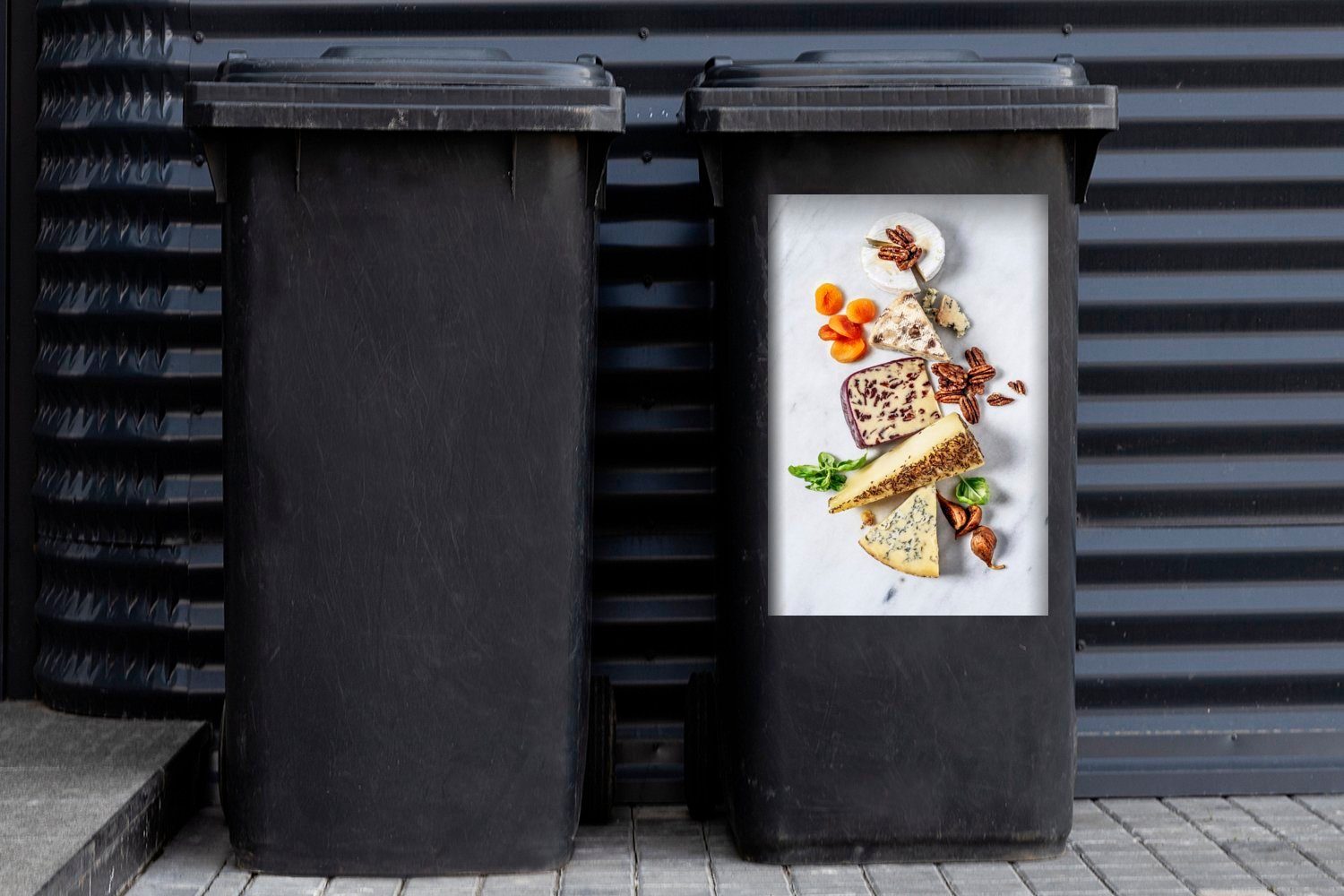 Mülleimer-aufkleber, Mülltonne, Abfalbehälter MuchoWow Marmorschneidebrett (1 mit St), Wandsticker Sticker, Container, Käse