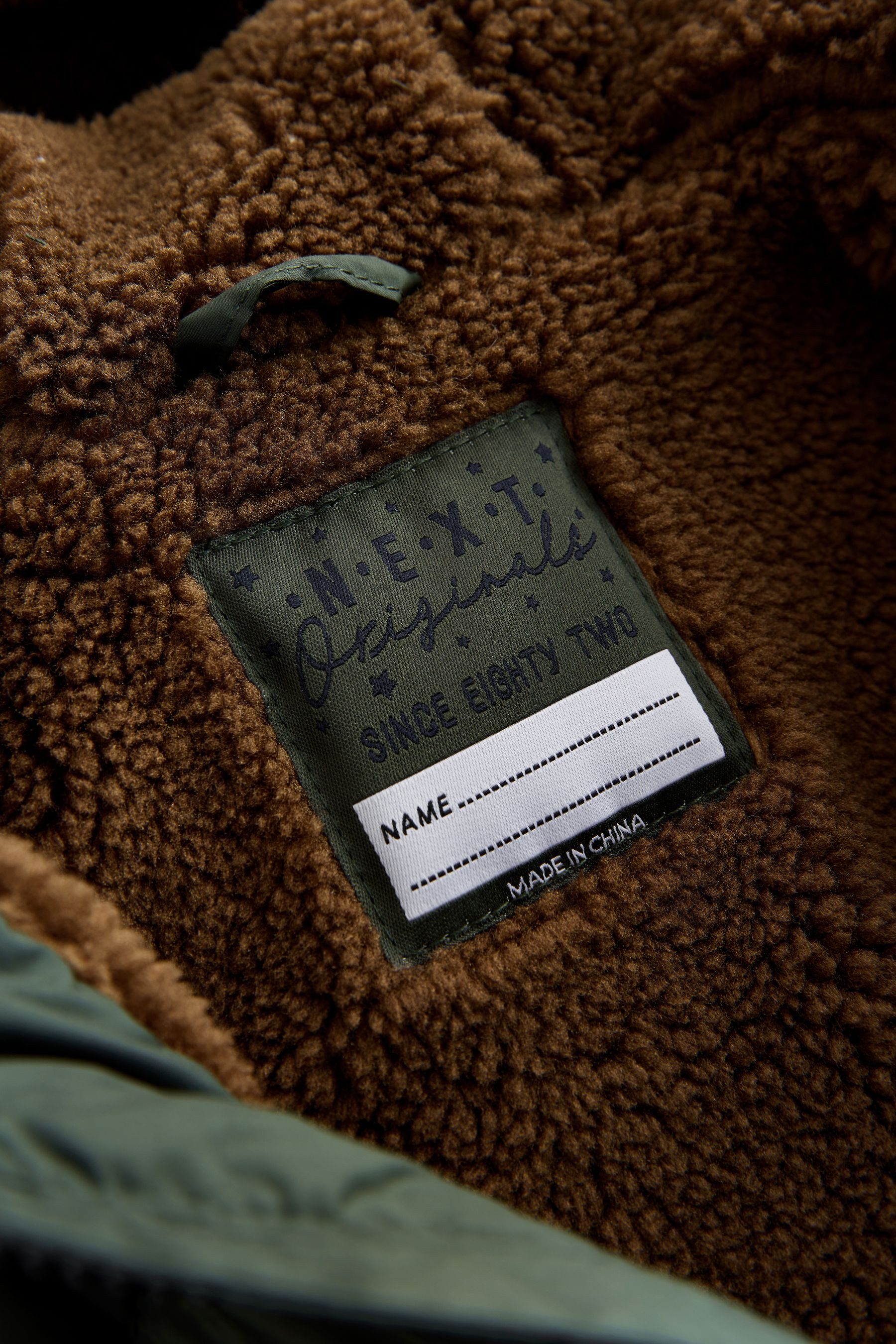 Next Steppjacke Gesteppter Mantel mit Borgfutter (1-St)