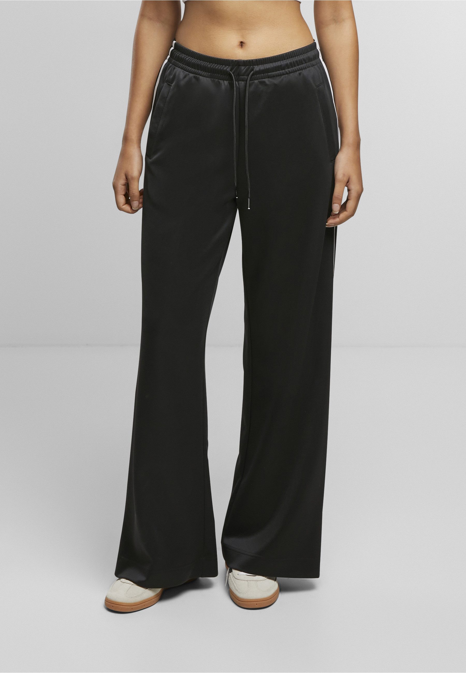 URBAN CLASSICS Jogginghose Urban Classics Ladies Wide Leg Track Pants (1-tlg)