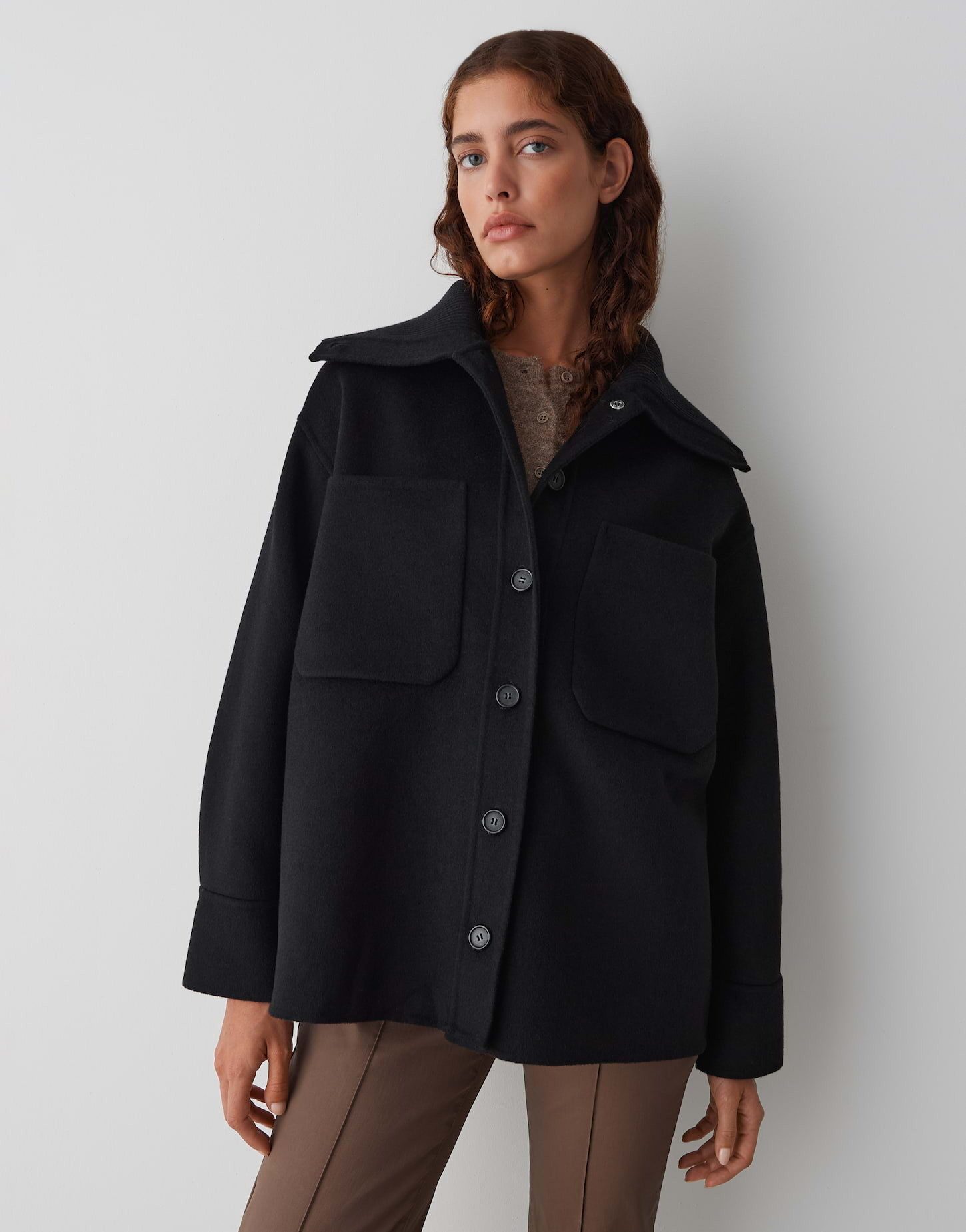 OPUS Wolljacke JOSIA mit breitem Strickkragen überschnittene Schulter mit Langarm, aufgesetzte Taschen vorne