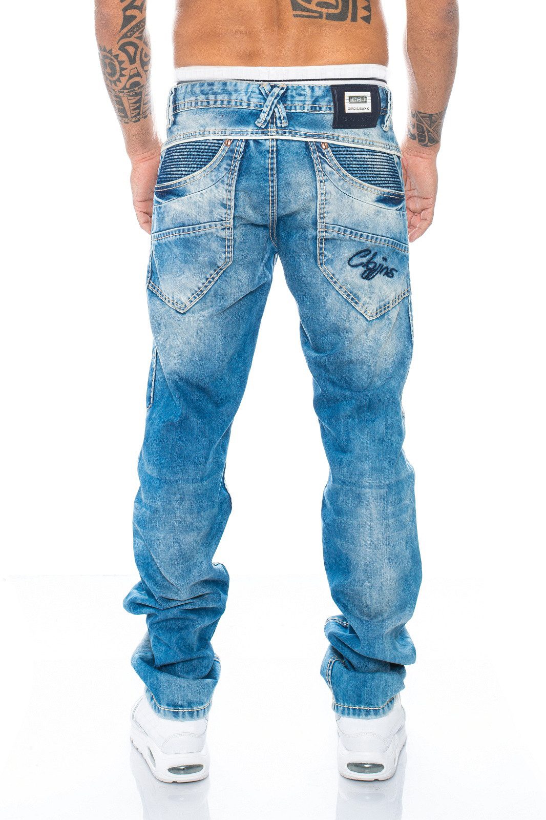 Cipo & Baxx Regular-fit-Jeans Herren Jeans Hose mit stylischen Applikationen Aufwendiges Design mit dicken Nähten – Bild 3 von 5