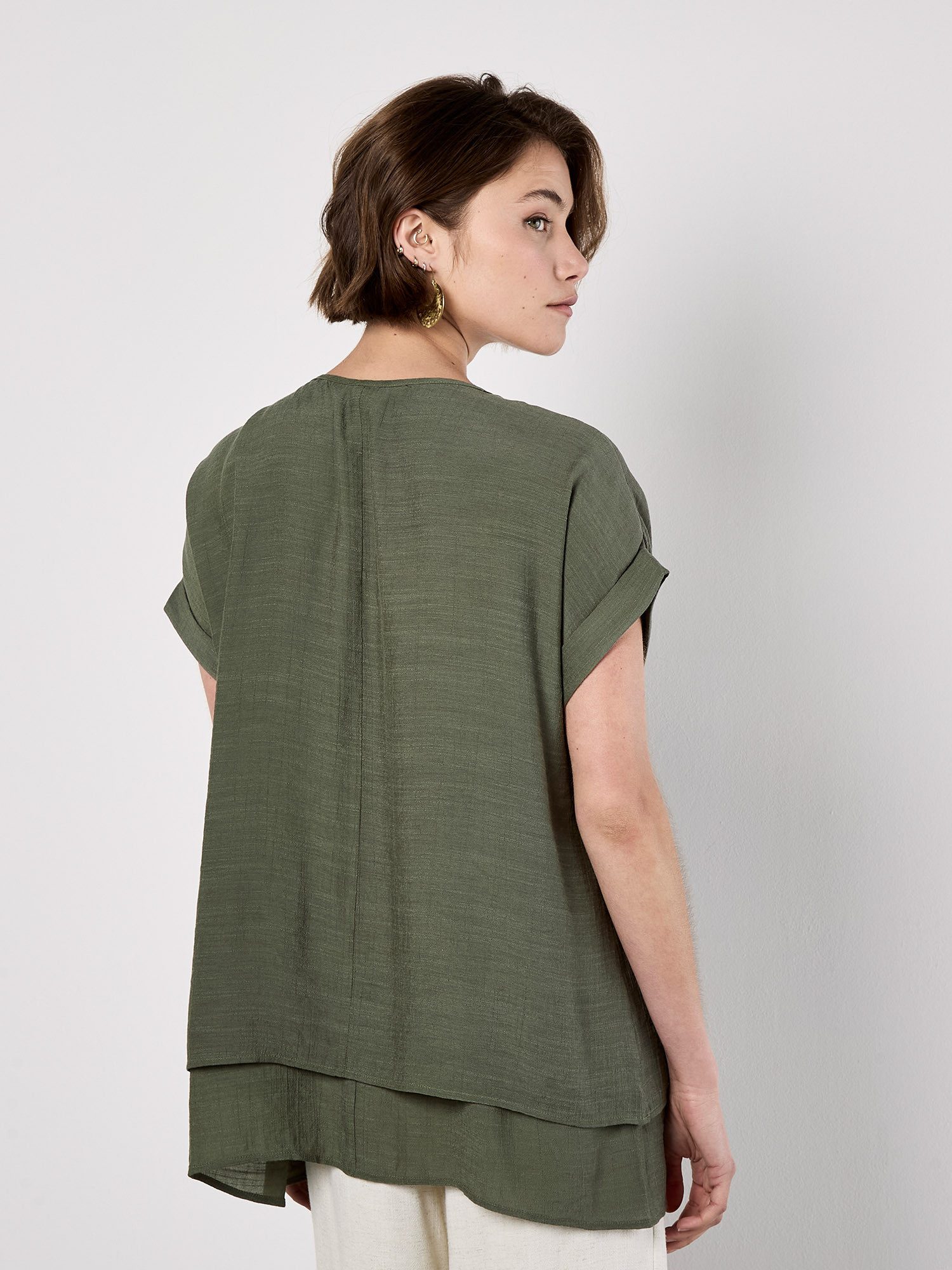 Apricot Blusentop Mehrlagiges Blusentop . mit Kokosknöpfen