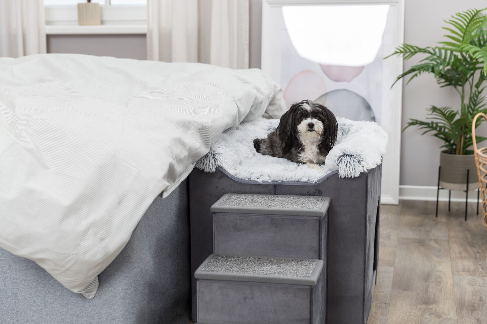 TRIXIE Tierhöhle Höhle Harvey mit Treppe für Hunde - grau/weiß-schwarz - 135 × 47 × 50