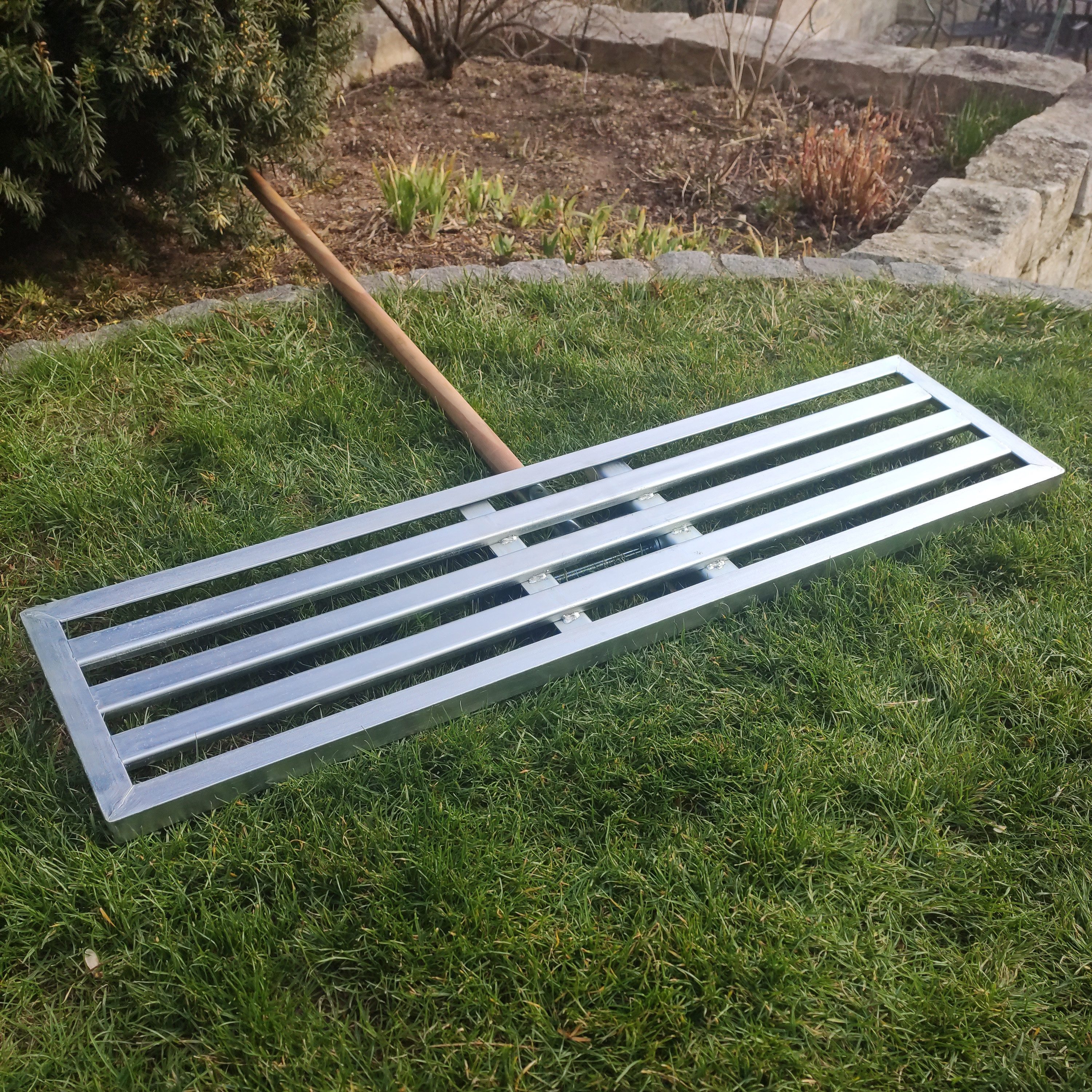 SattesGrün Rasenrechen Rasenrakel Rakel zum Sanden, (Rasenrakel ohne Stiel), Levelingrake Flächenebner Leveler Lawnleveling aus verzinktem Stahl