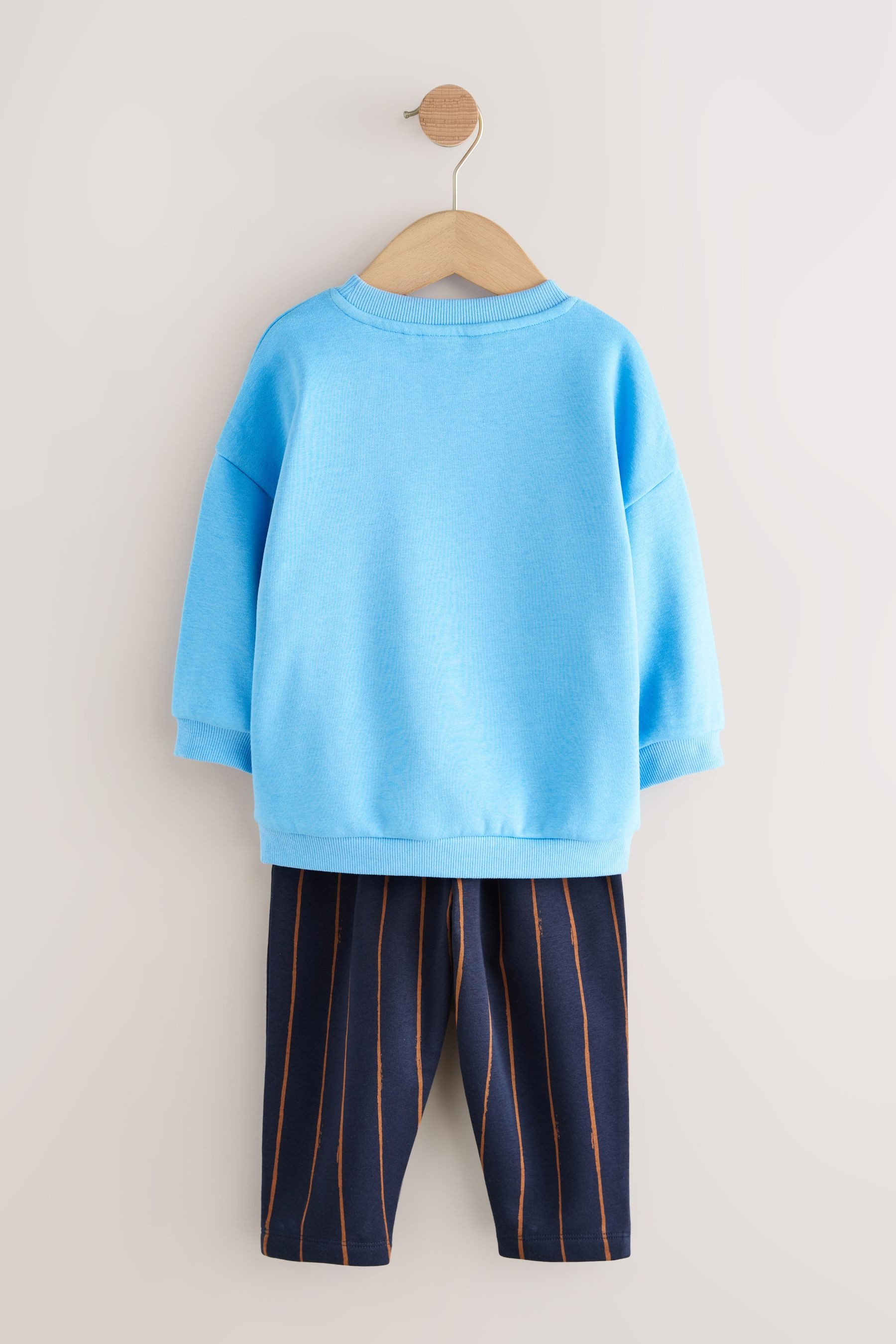 Next Sweatanzug Gemusterte Jogginghose und Sweatshirt im Set (2-tlg) – Bild 2 von 5
