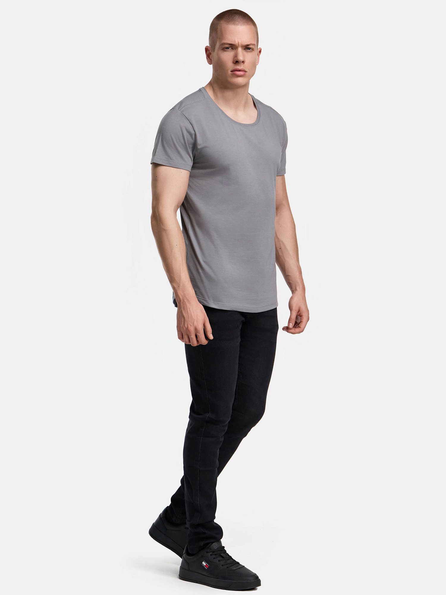 Tazzio T-Shirt E106 (Packung, 7-tlg., 7er-Pack) Herren Basic Rundhalsshirt