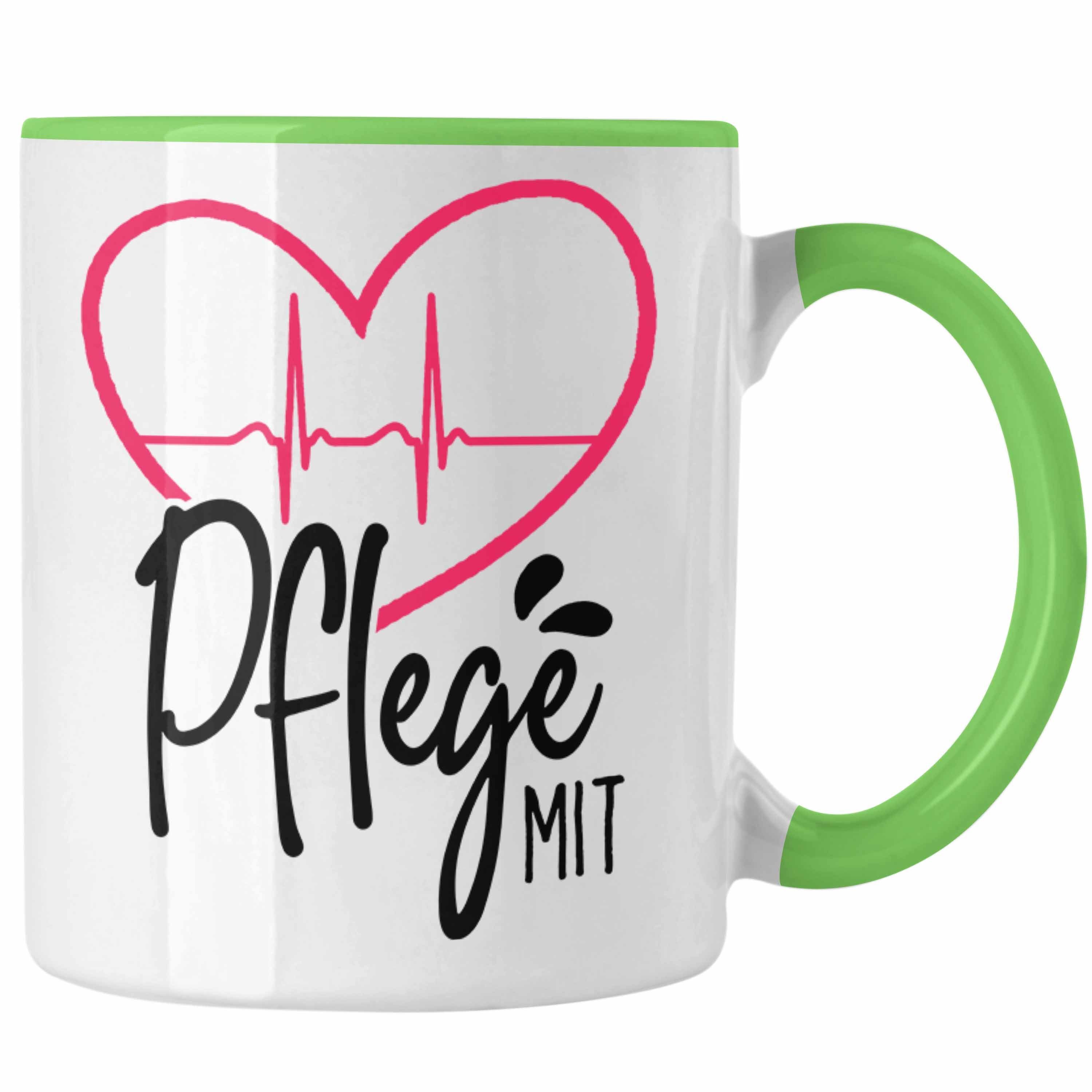 Trendation Tasse Geschenkidee Pfleger Tasse "Pflege mit Herz" Grafik Pfleger Geschenk Grün