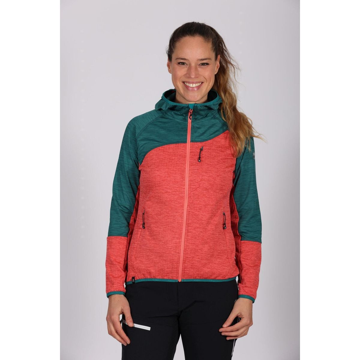 Maul Sport® Fleecejacke Riedlerspitz II - Megastr.Fleeceja m. Kap. Sportliche Damen-Fleecejacke mit Kapuze, schnelltrocknend