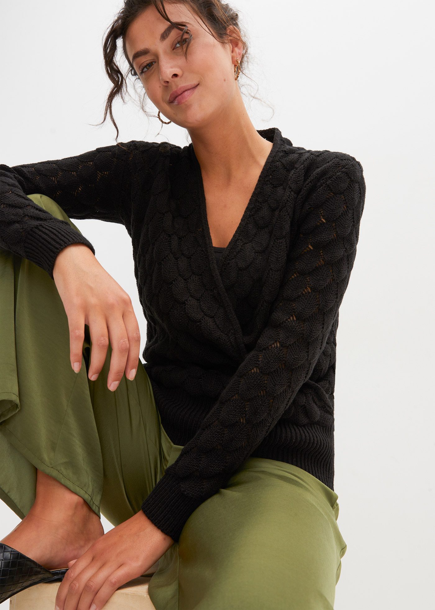 bonprix Strickpullover im tollen Ajour-Strick, Wickeloptik, bequeme Passform