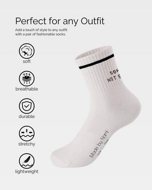 Made by Nami Socken Crew Socks 2-er Set aus Baumwolle, Herren & Damen (Set, 2 Paar) Weiße Retro Tennis Socken mit Sprüchen, Atmungsaktiv