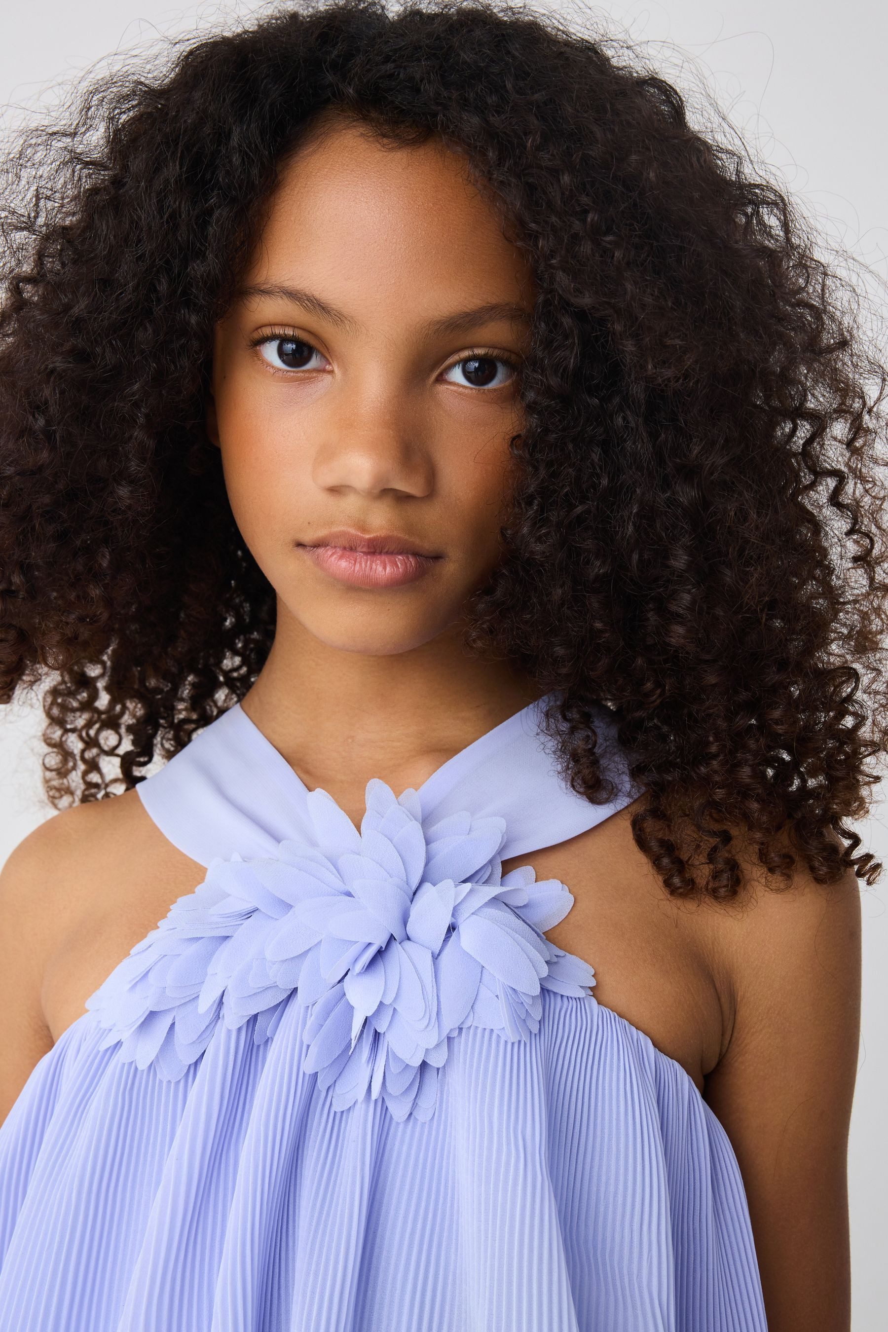 Baker by Ted Baker Partykleid Baker by Ted Baker Neckholder-Kleid mit Blumen (1-tlg)