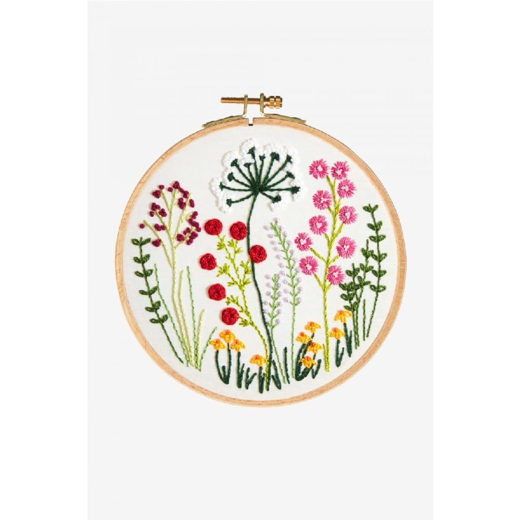 DMC Kreativset DMC Stickset Landidylle mit Stickrahmen, vorbedruckt, (embroidery kit by Marussia)