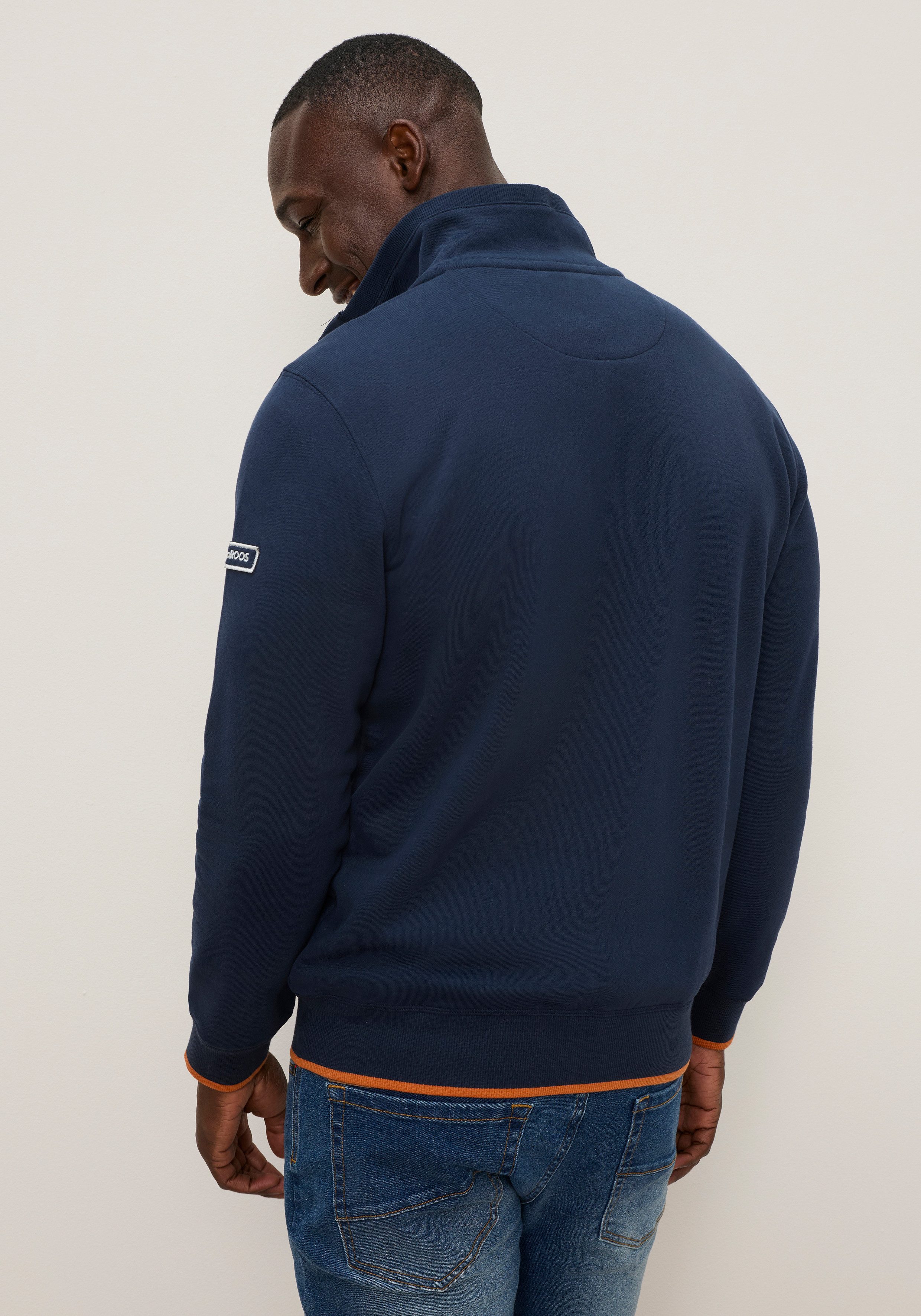 KangaROOS Sweatshirt mit hochschließendem Troyerkragen, Kontrastdetails – Bild 2 von 5