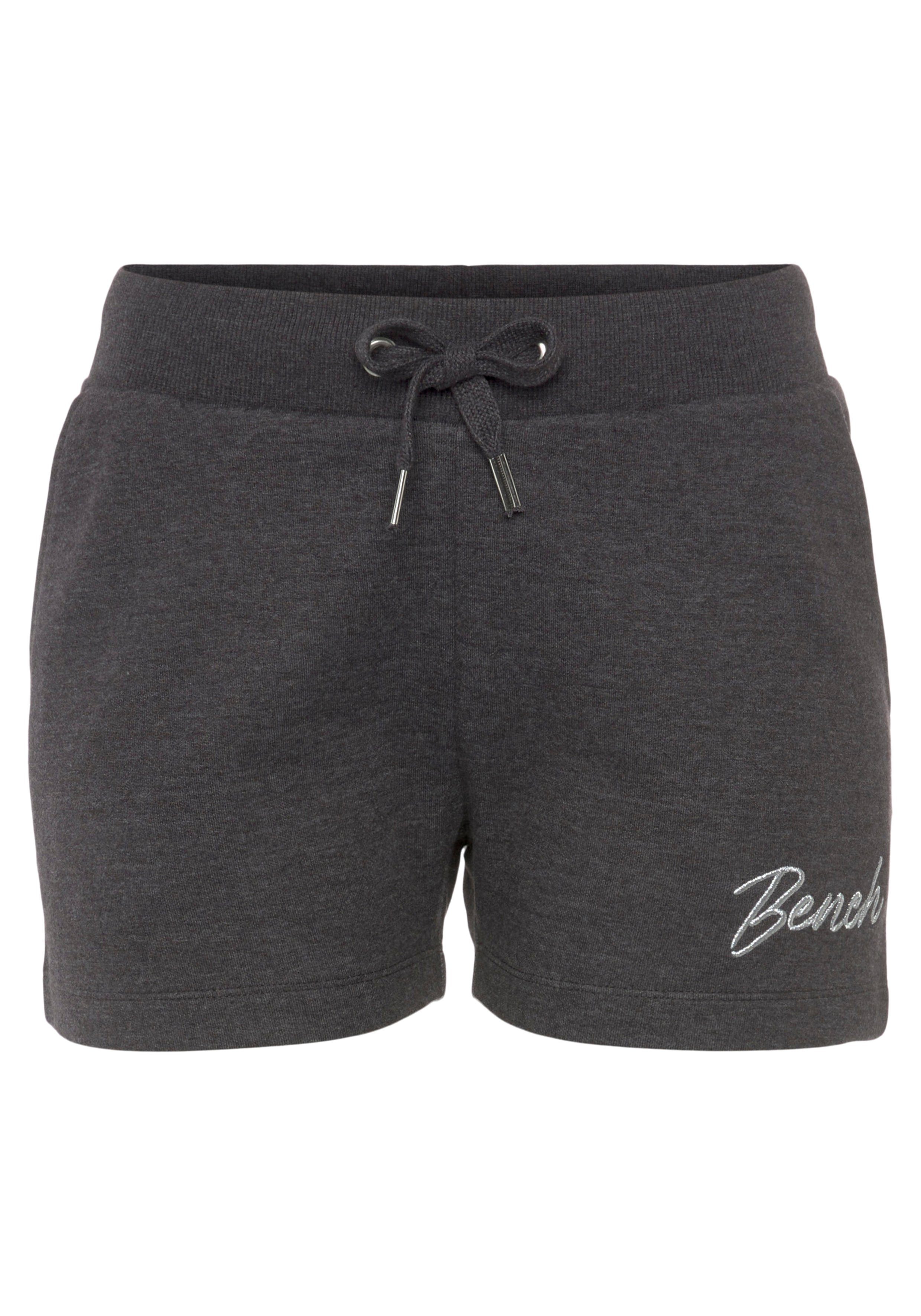 -Sweatshorts, anthrazit glänzenden mit meliert Loungewear, Logostickerei, Relaxshorts kleiner Loungeanzug Lounge-Shorts Loungewear Bench.