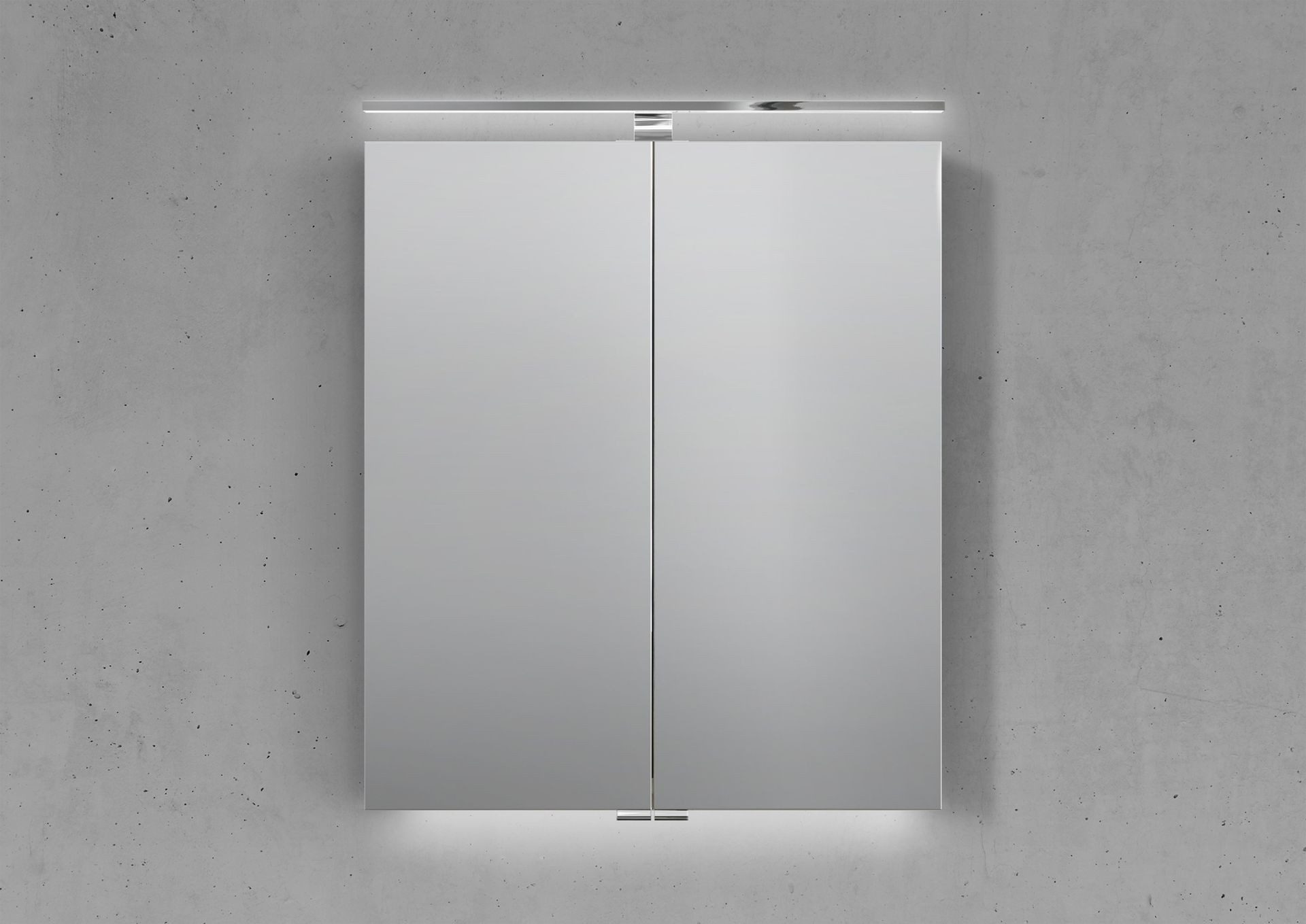 Intarbad Badezimmerspiegelschrank 2-türiger Spiegelschrank mit schmaler MULTI LED Aufsatzleuchte dimmbar (Doppelspiegeltüren, Holz-/ Lackdekore, Maße von 60 bis 120 cm wählbar, Höhe 70 cm, Glasfachböden, Magnetleiste & Kosmetikspiegel Ø 12 cm) Vormontierte Lieferung, Floatglas, 160 kg Traglast, Made in Germany