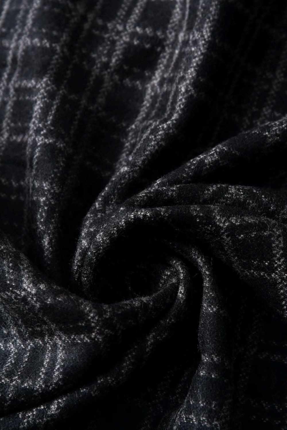Fashion Scarf World Schal Eleganter Karoschal aus weicher Viskose - modern und funktional, Weich und angenehm – aus 100 % Viskose für höchsten Tragekomfort