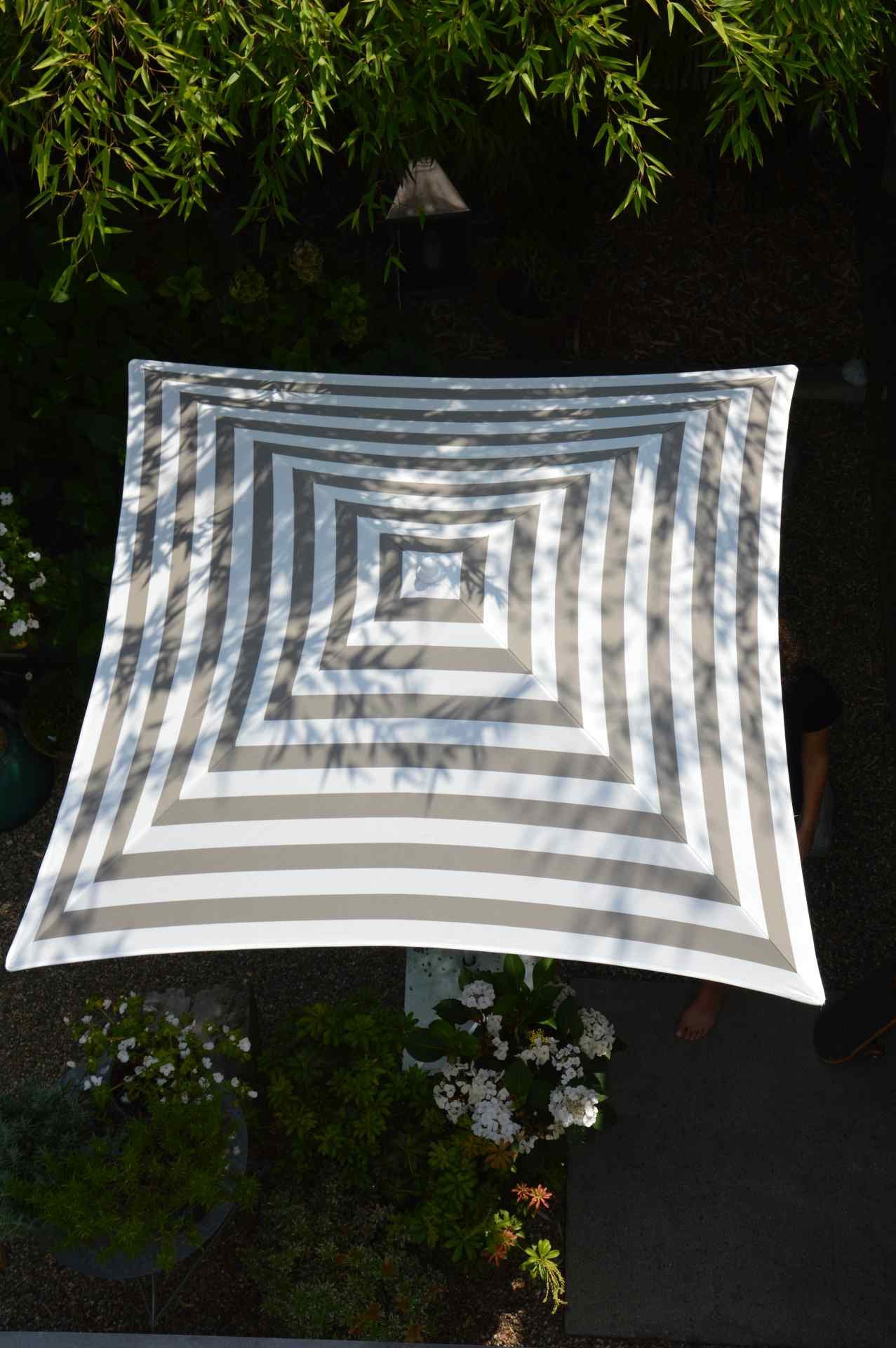 jankurtz Sonnenschirm Murano, Weiß/Taupe, mit Knickelement günstig online kaufen