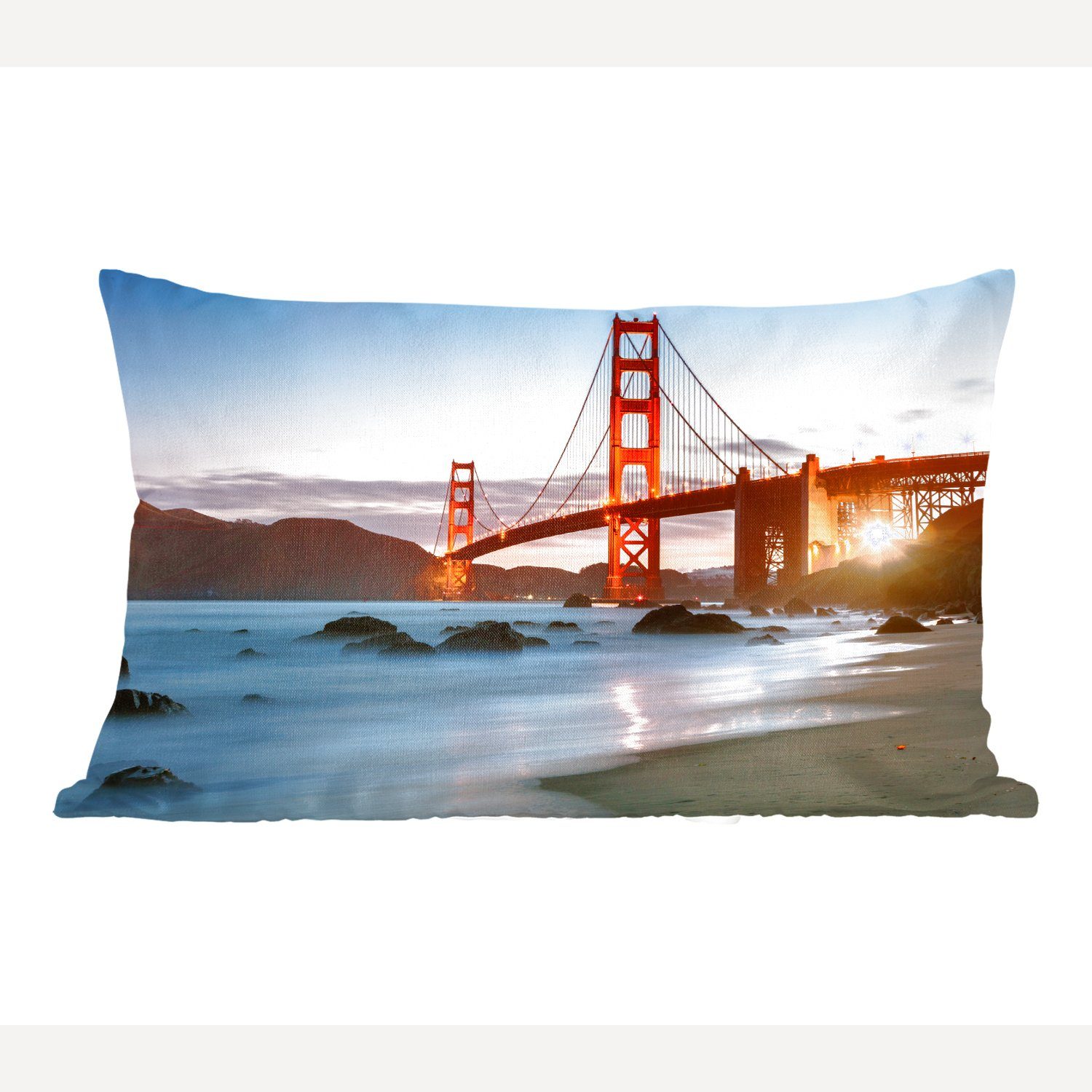 MuchoWow Dekokissen Golden Gate Bridge mit blauem Sonnenuntergang und blauem Wasser, Wohzimmer Dekoration, Zierkissen, Dekokissen mit Füllung, Schlafzimmer