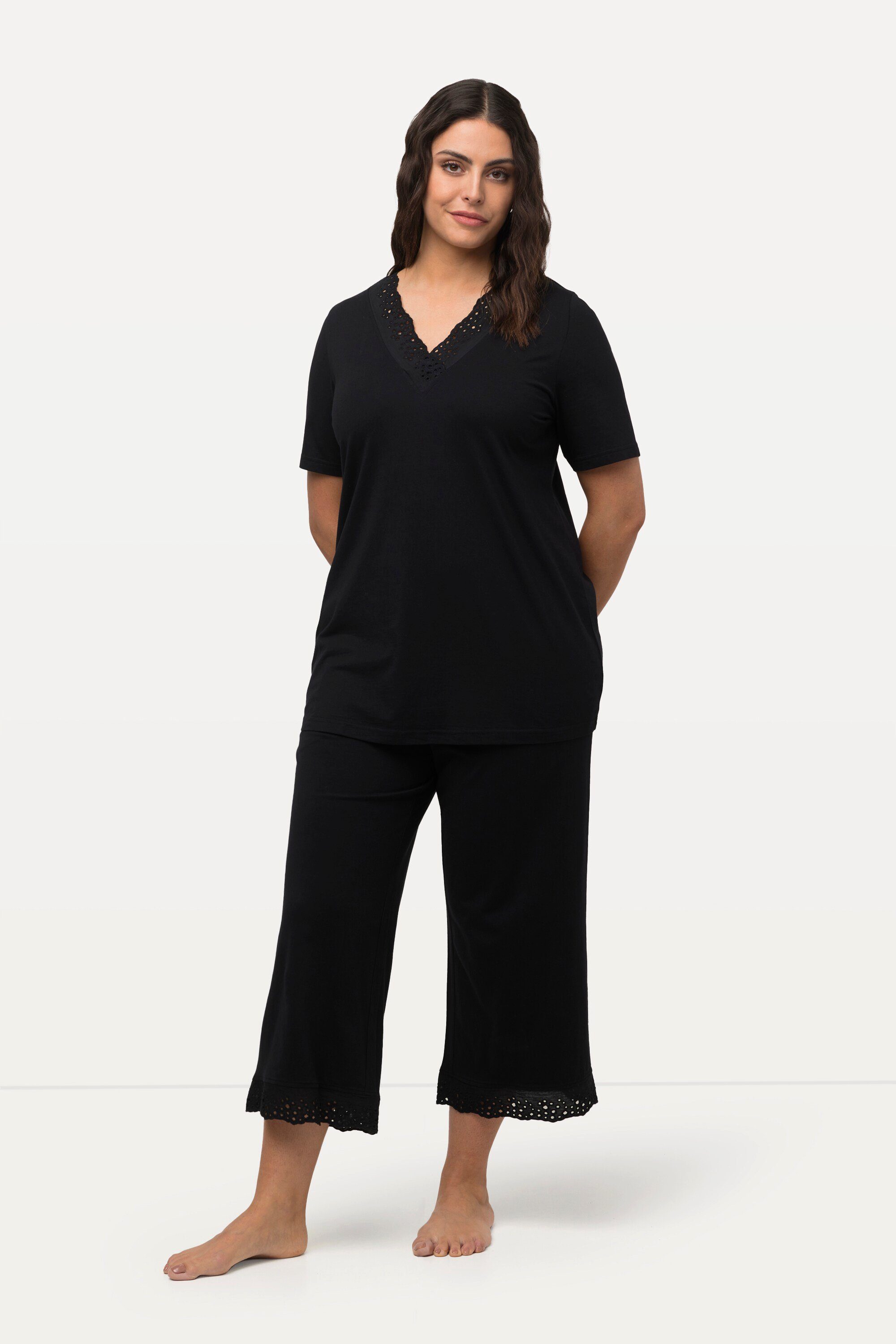 Ulla Popken Pyjama Pyjama Lochstickerei V-Ausschnitt Halbarm Modalmix schwarz