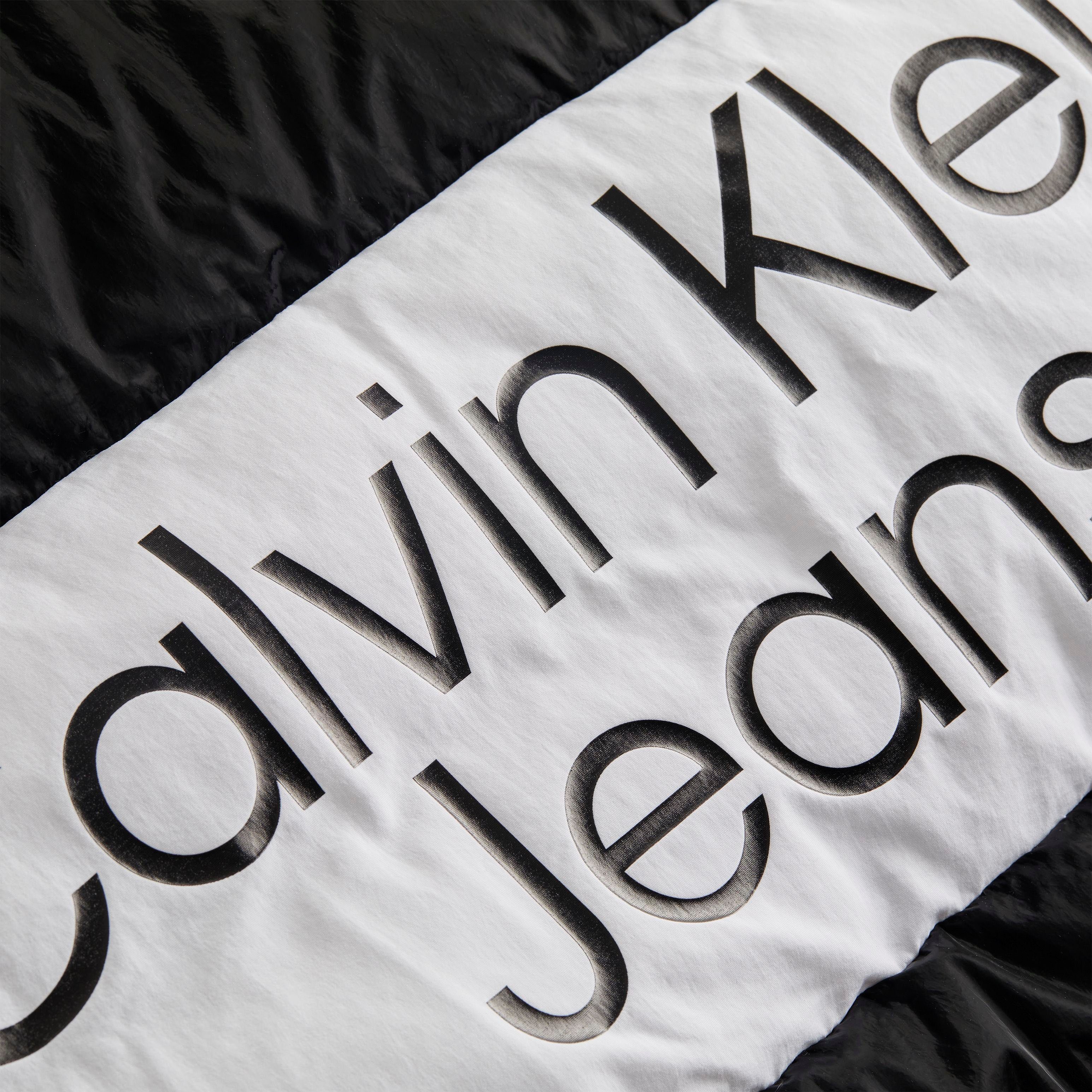 PUFFER Calvin Klein CROPPED Steppjacke BLOCKING Kapuze Jeans mit