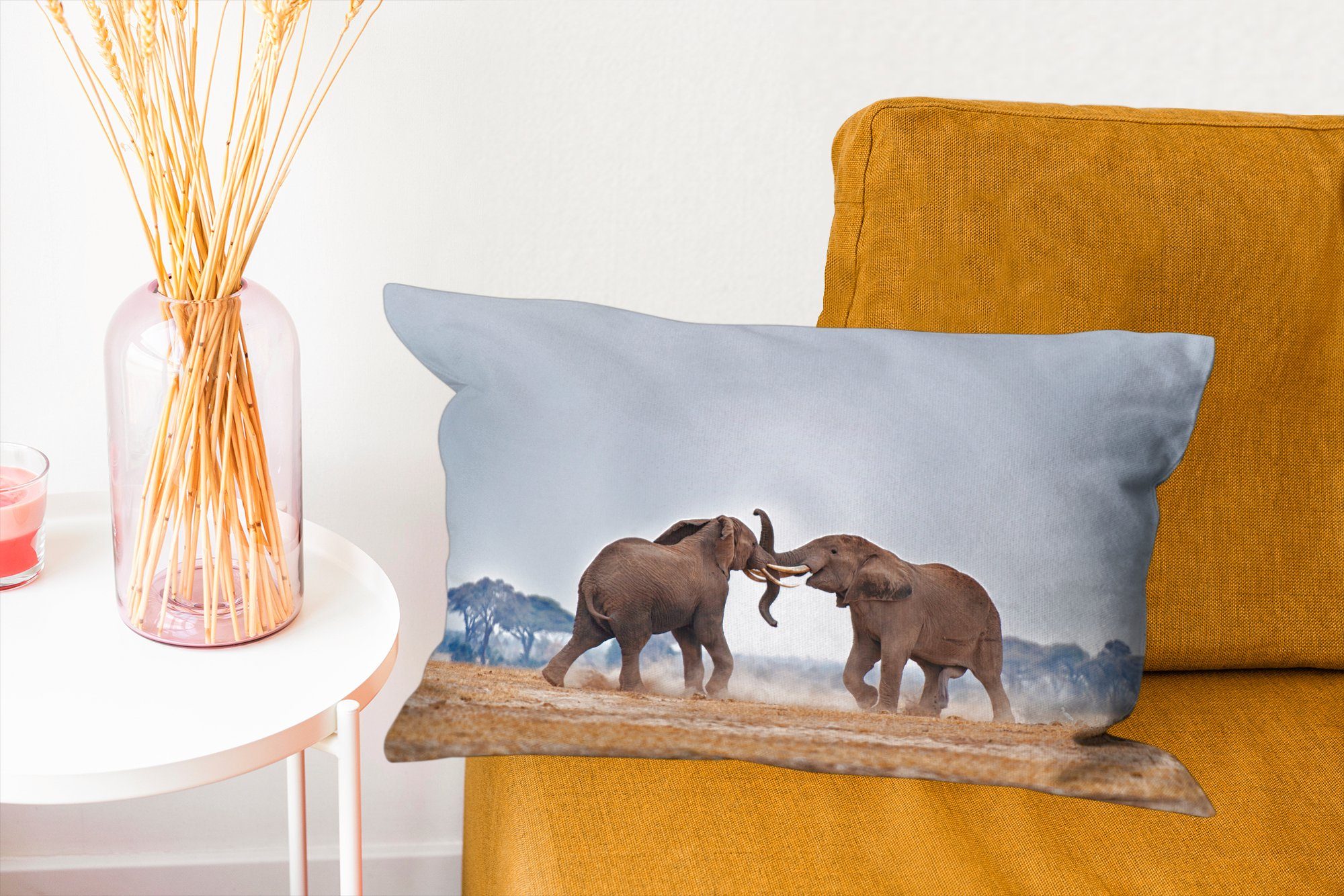 MuchoWow Dekokissen Elefant Zierkissen, Schlafzimmer - mit Wohzimmer Dekoration, Füllung, - Flachland Natur, Tiere Dekokissen 