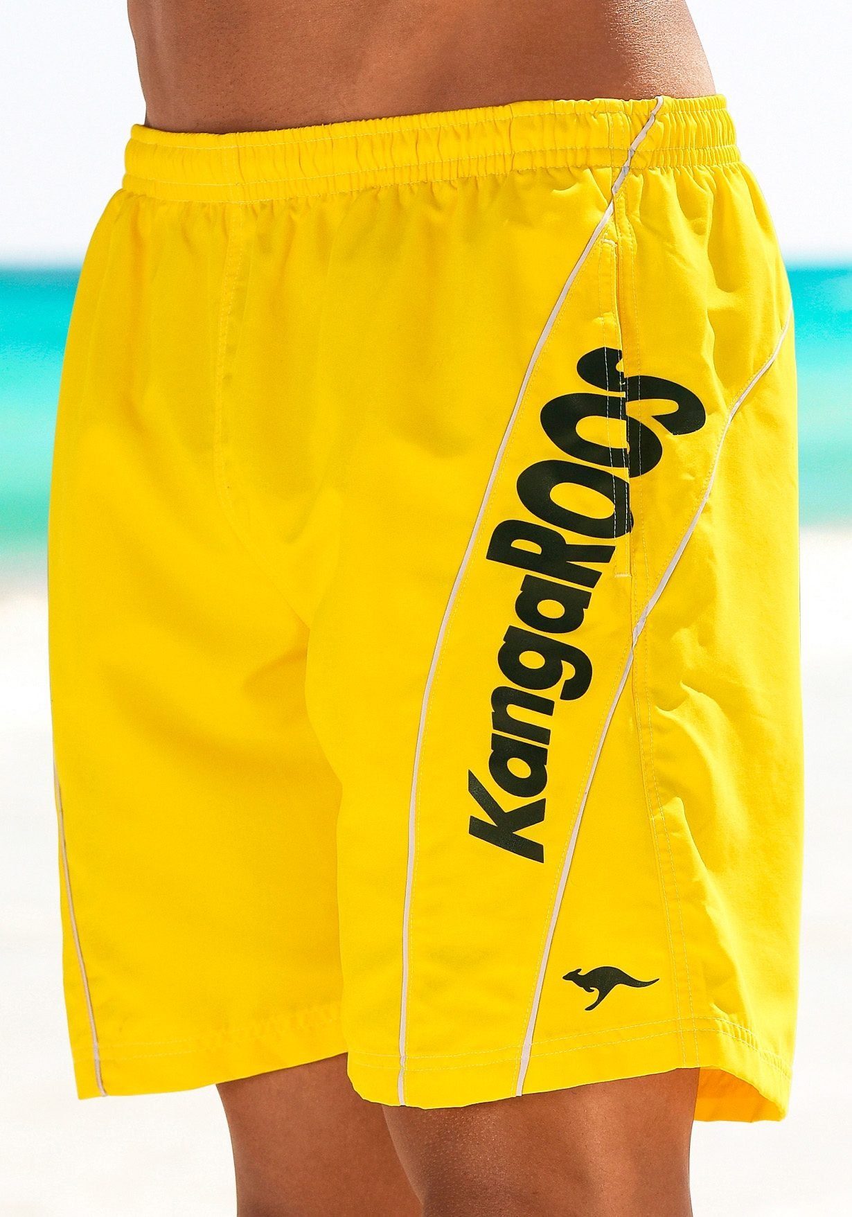 KangaROOS Badeshorts mit Kangaroos Schriftzug – Bild 3 von 5