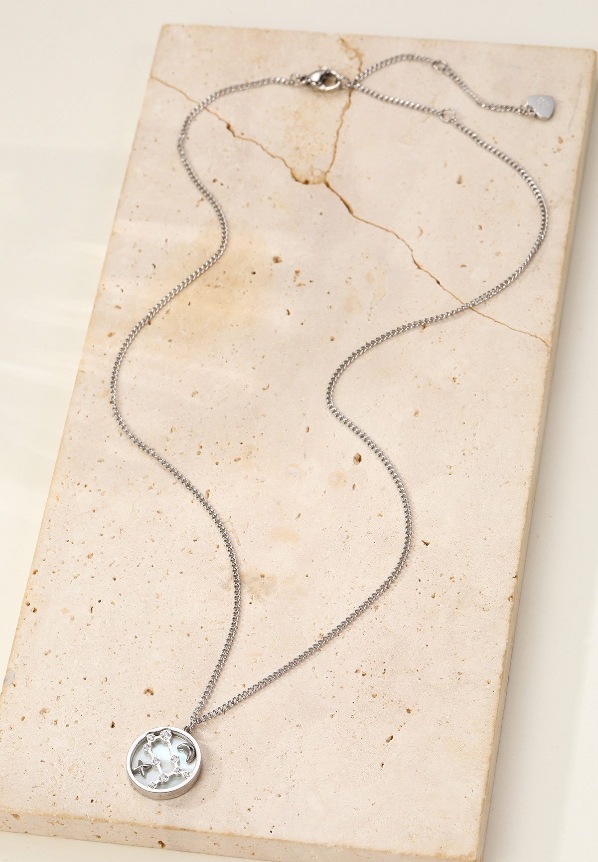 Hey Happiness Kette mit Anhänger Sternzeichen, Astro Plättchen, Horoskop Kette Sternbild mit Tierkreis Zeichen, wasserfest